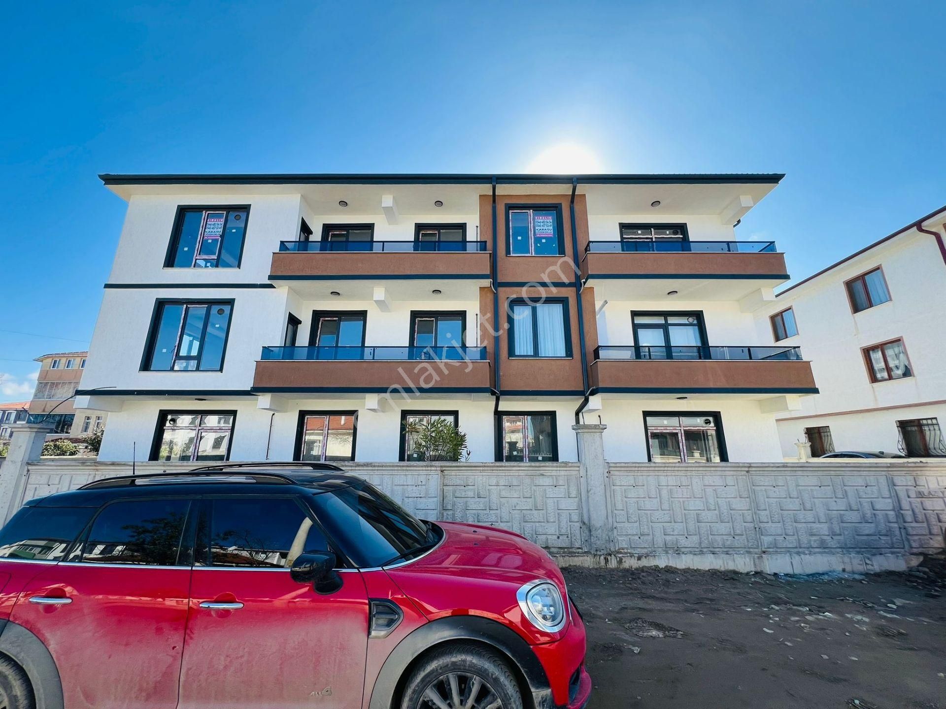 Karasu Çiğdem Emlaktan... Merkezde Sıfır 2+1 Kiralık Daire... - Görsel 2