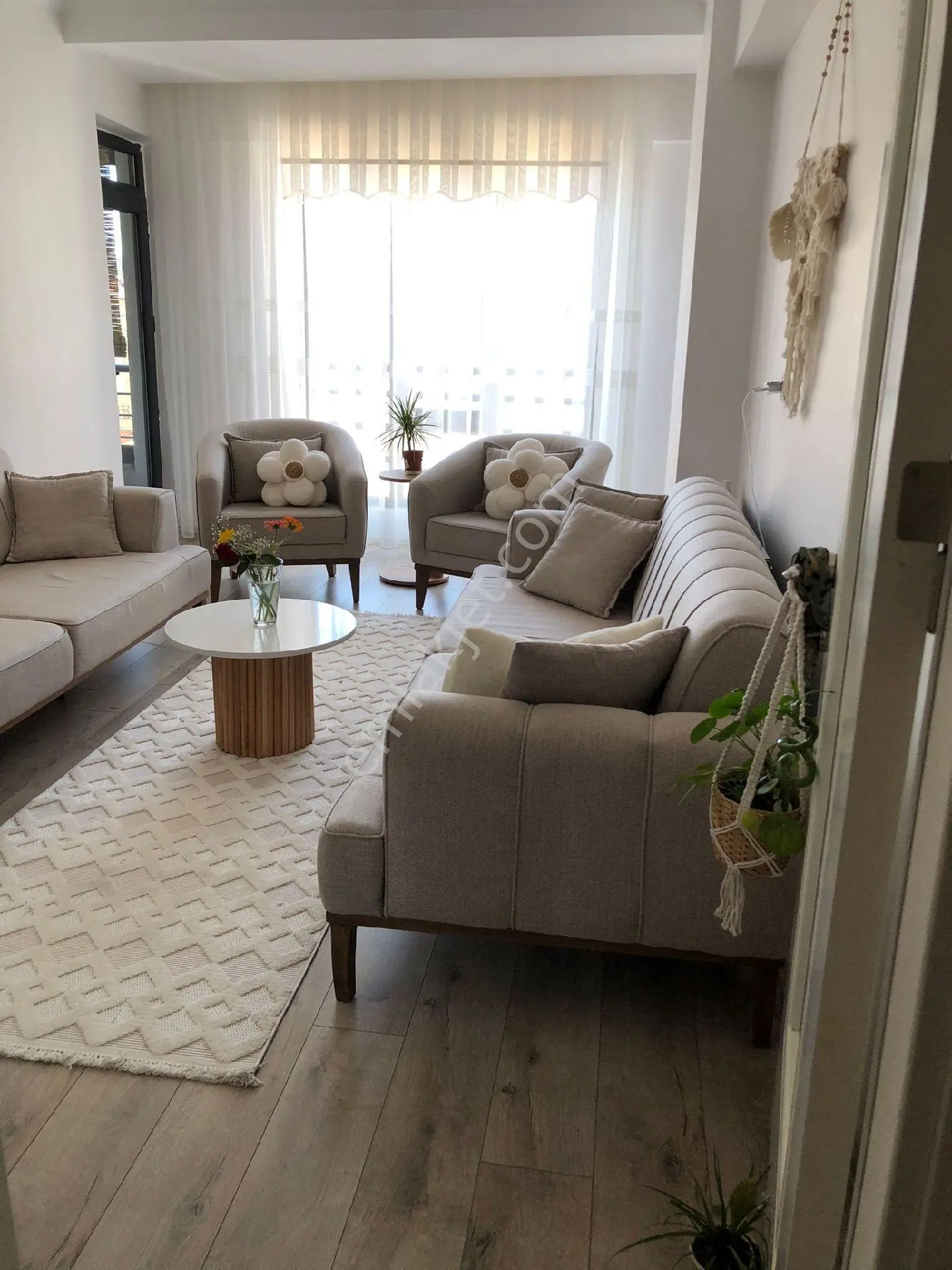 Elazığ Merkez Yeni Mah Valilik Yanı Satlık 3+1 Yeni Ara Daire