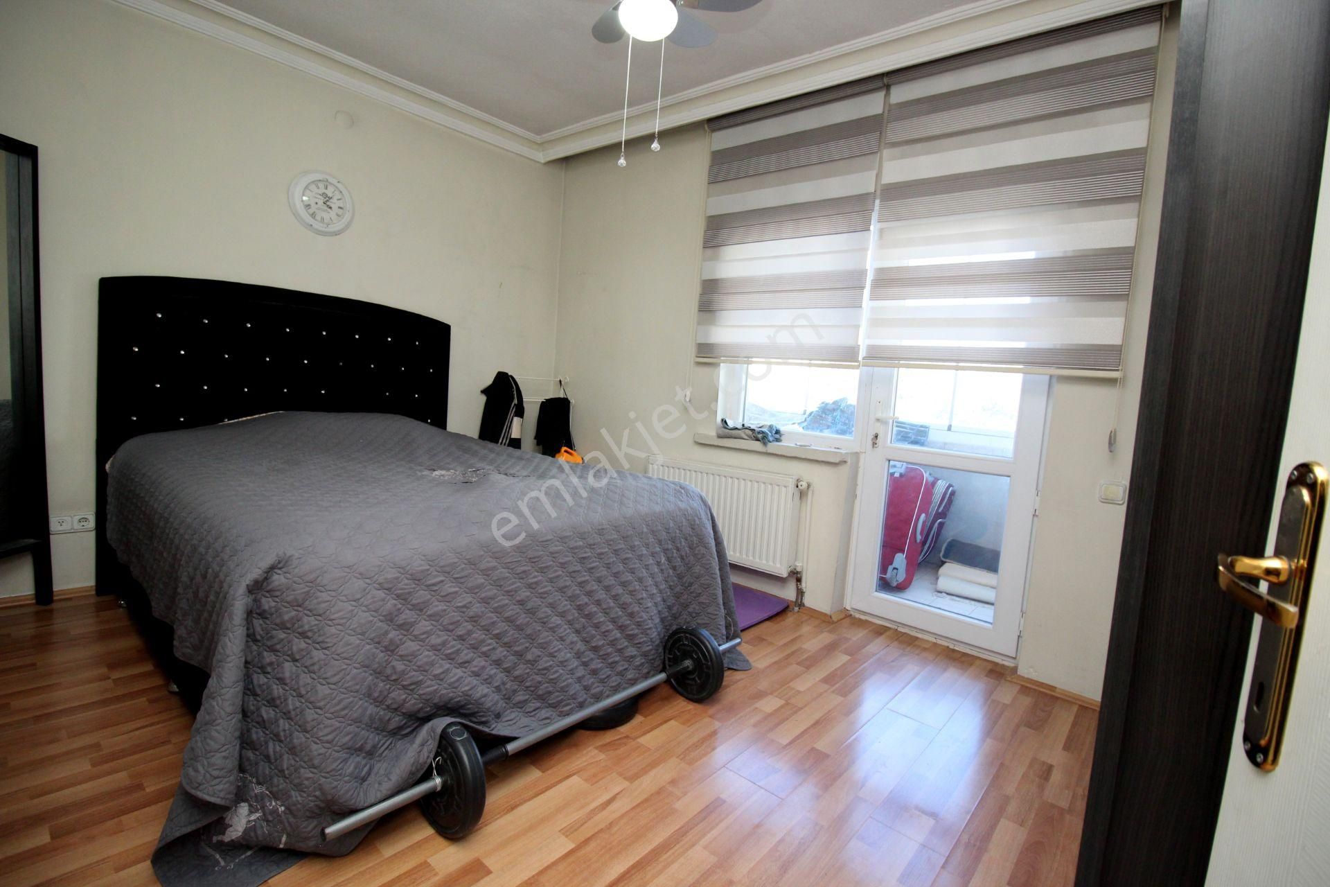 Emre Emlak'tan Ayyıldız'da Bulvar Yanı Site İçi Arakat 3+1 Satılık Daire - Görsel 15