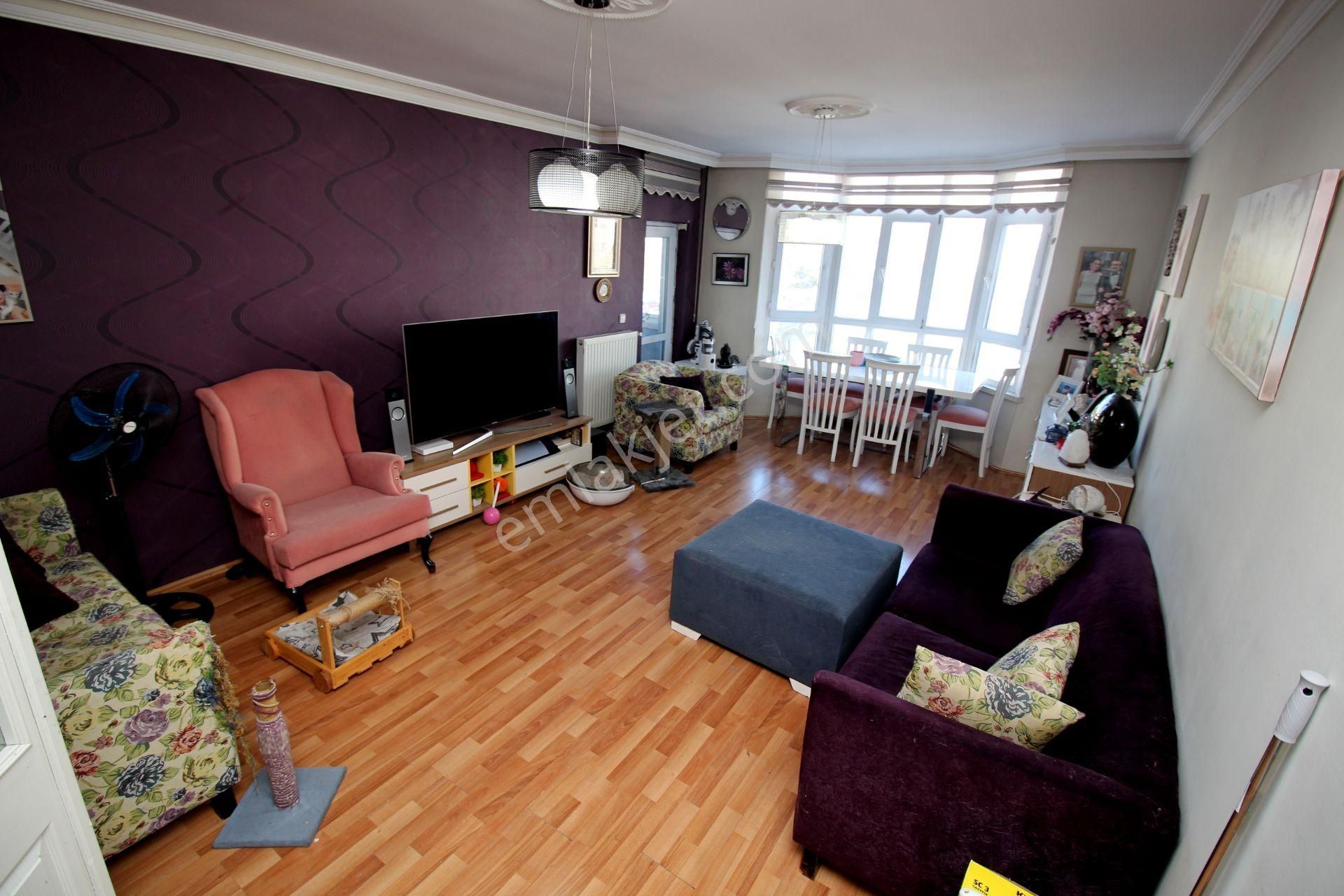 Emre Emlak'tan Ayyıldız'da Bulvar Yanı Site İçi Arakat 3+1 Satılık Daire - Görsel 9