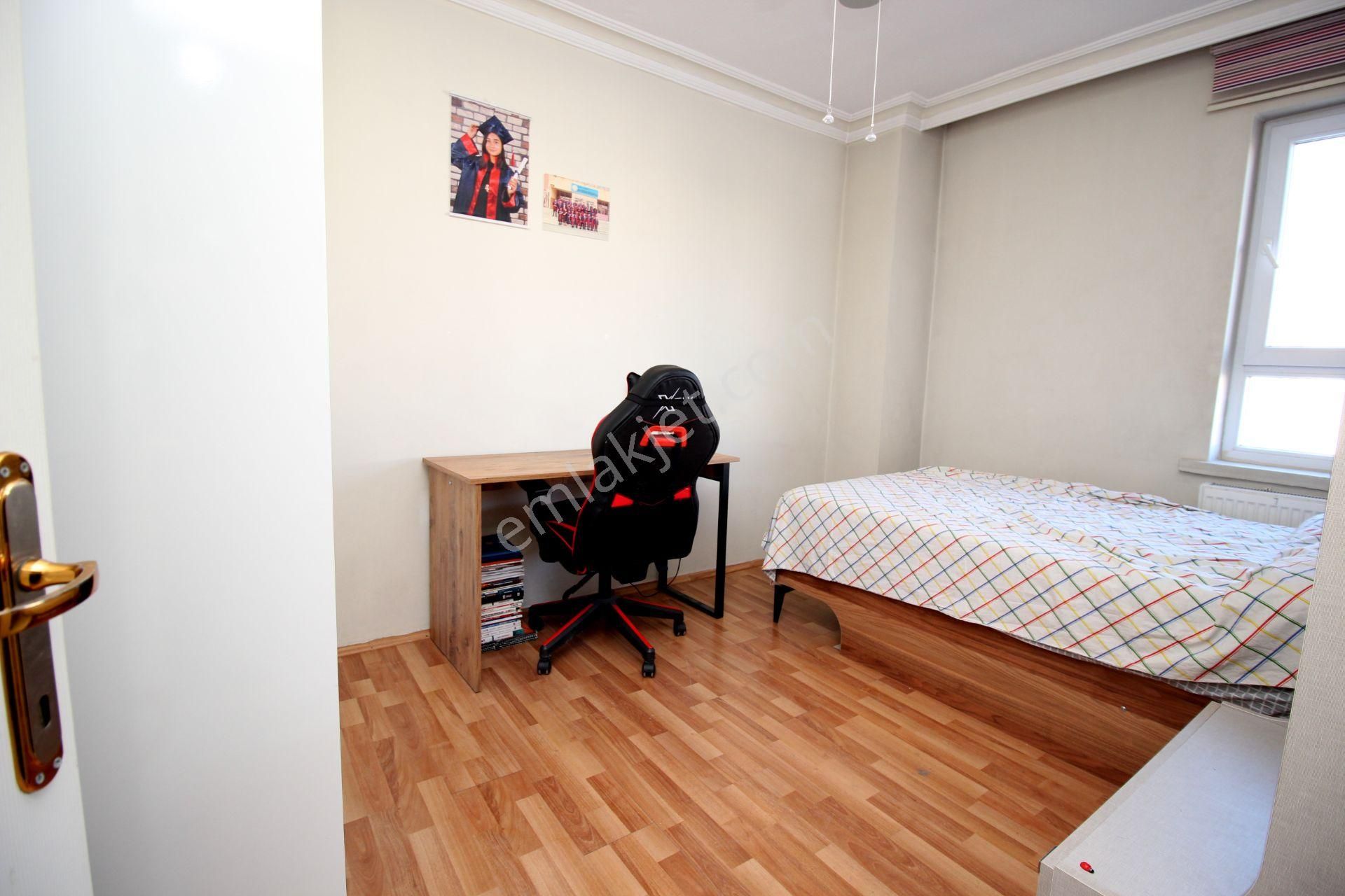 Emre Emlak'tan Ayyıldız'da Bulvar Yanı Site İçi Arakat 3+1 Satılık Daire - Görsel 10