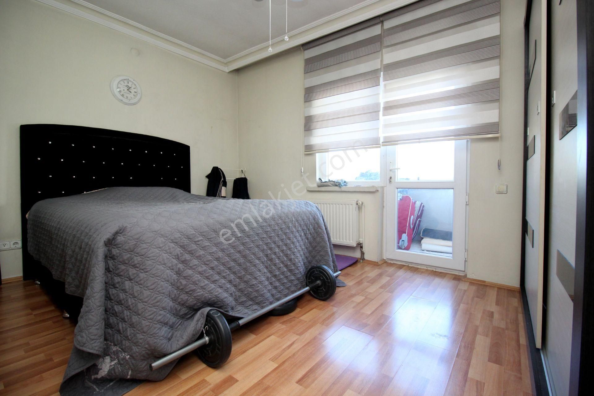 Emre Emlak'tan Ayyıldız'da Bulvar Yanı Site İçi Arakat 3+1 Satılık Daire - Görsel 16