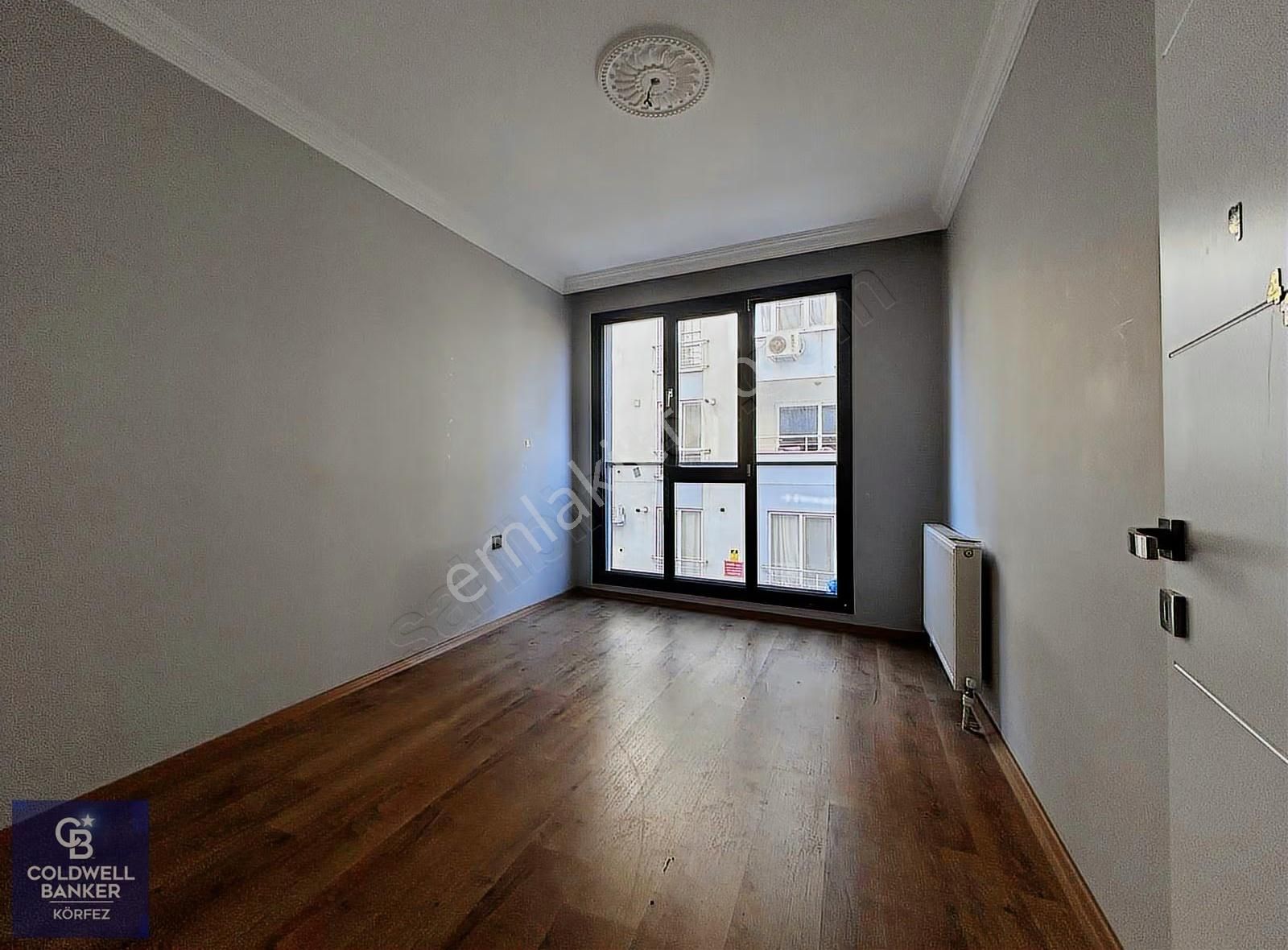 Balıkesir Burhaniye Merkezde Satılık 2+1 Daire - Görsel 8