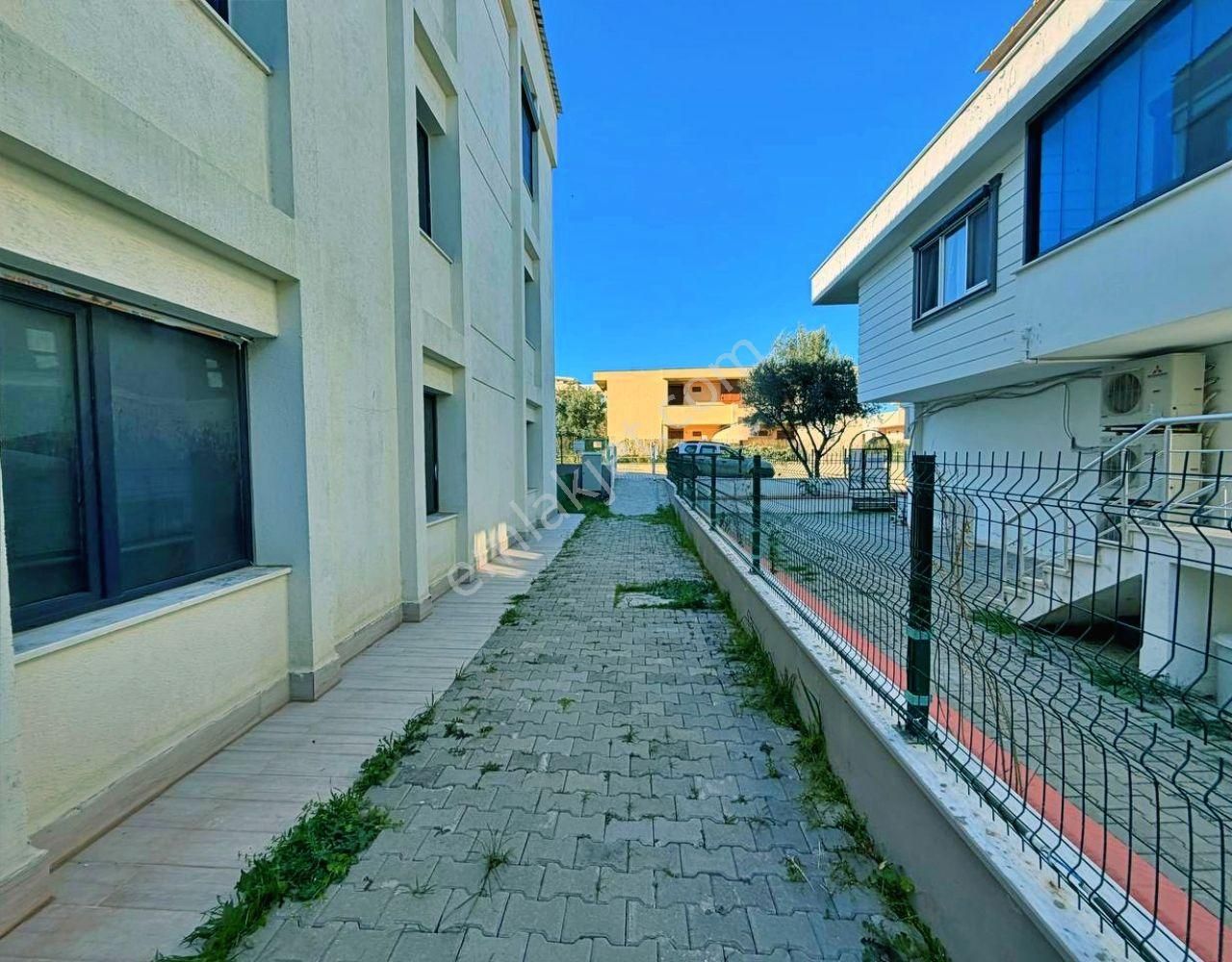 Uytundan Burhaniye Pelitköyde Denize 50 Metre Bahçeli 2+1 Daire - Görsel 8