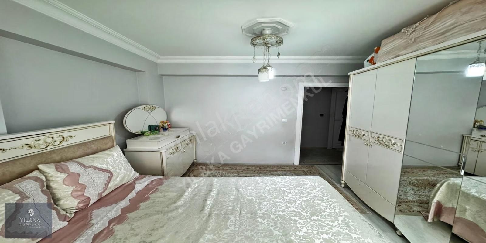 Merkezi Konum Meydan Ve Hastaneye Yakın 3+1 Arakat - Görsel 8