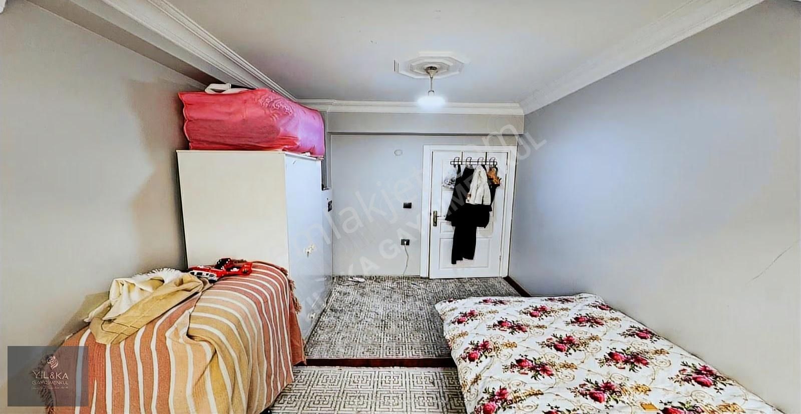 Merkezi Konum Meydan Ve Hastaneye Yakın 3+1 Arakat