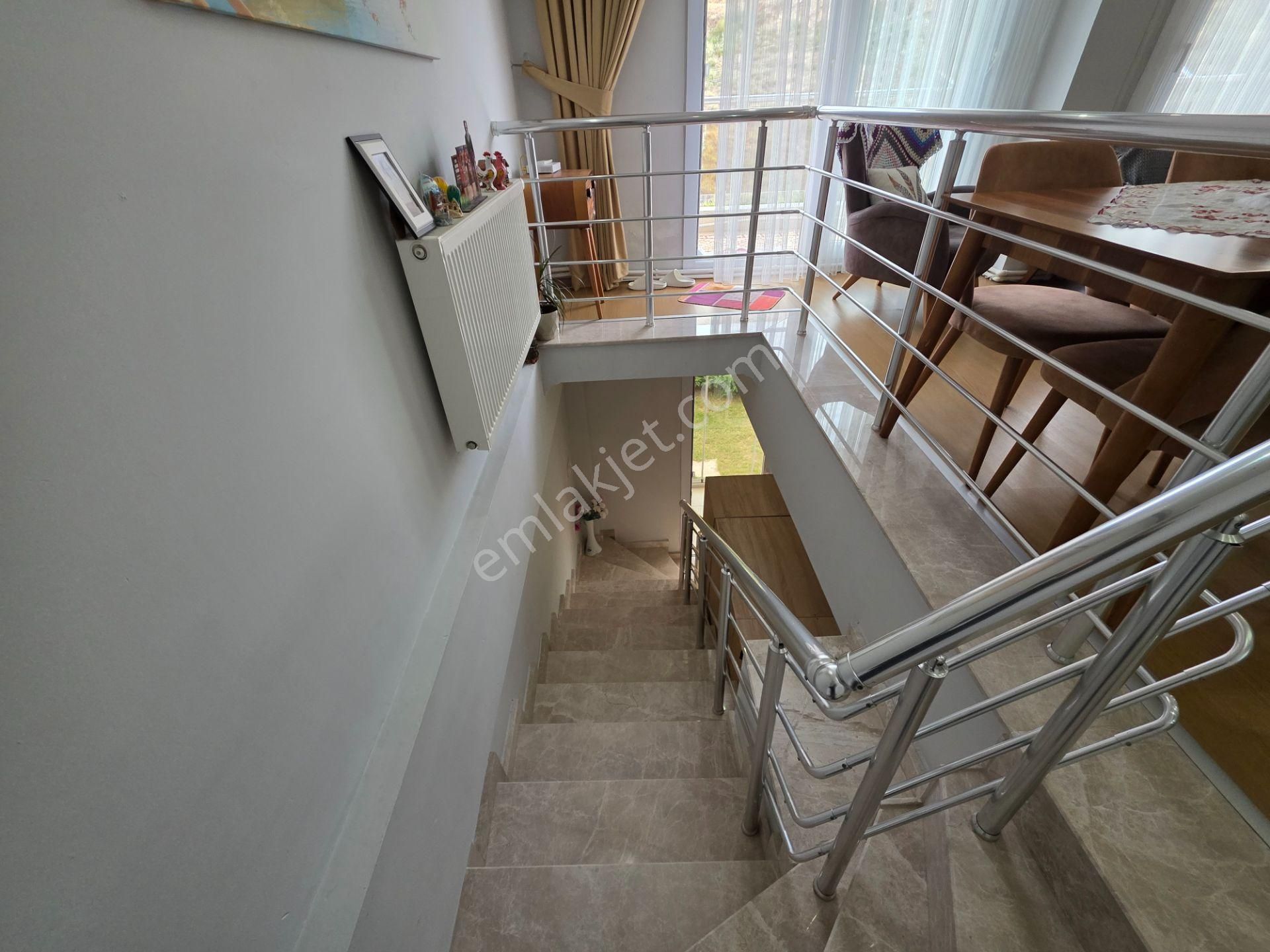 Yeni Foça Karasu Sitesi Bahçe Dubleks Satılık Daire - Görsel 20