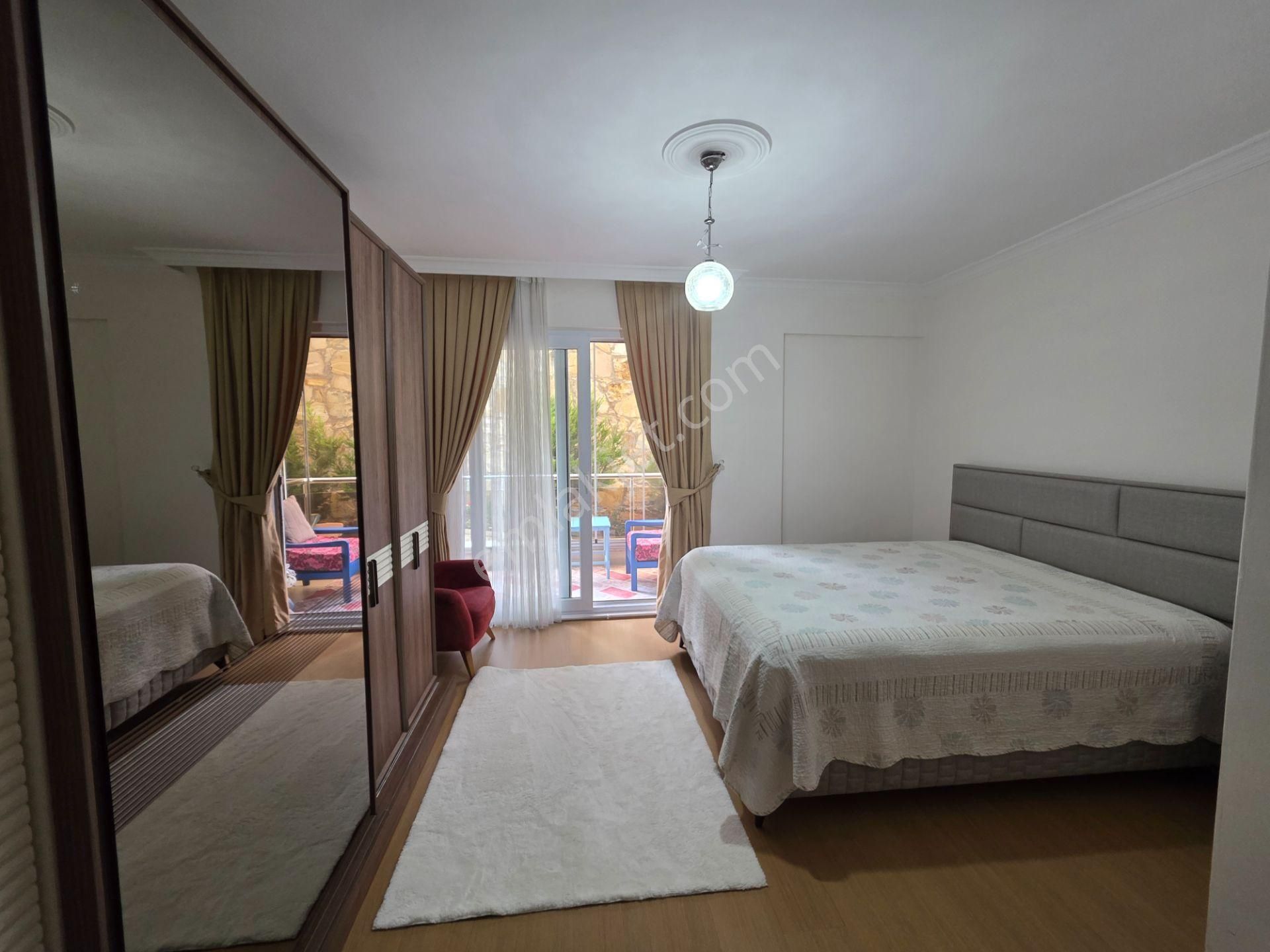 Yeni Foça Karasu Sitesi Bahçe Dubleks Satılık Daire - Görsel 15