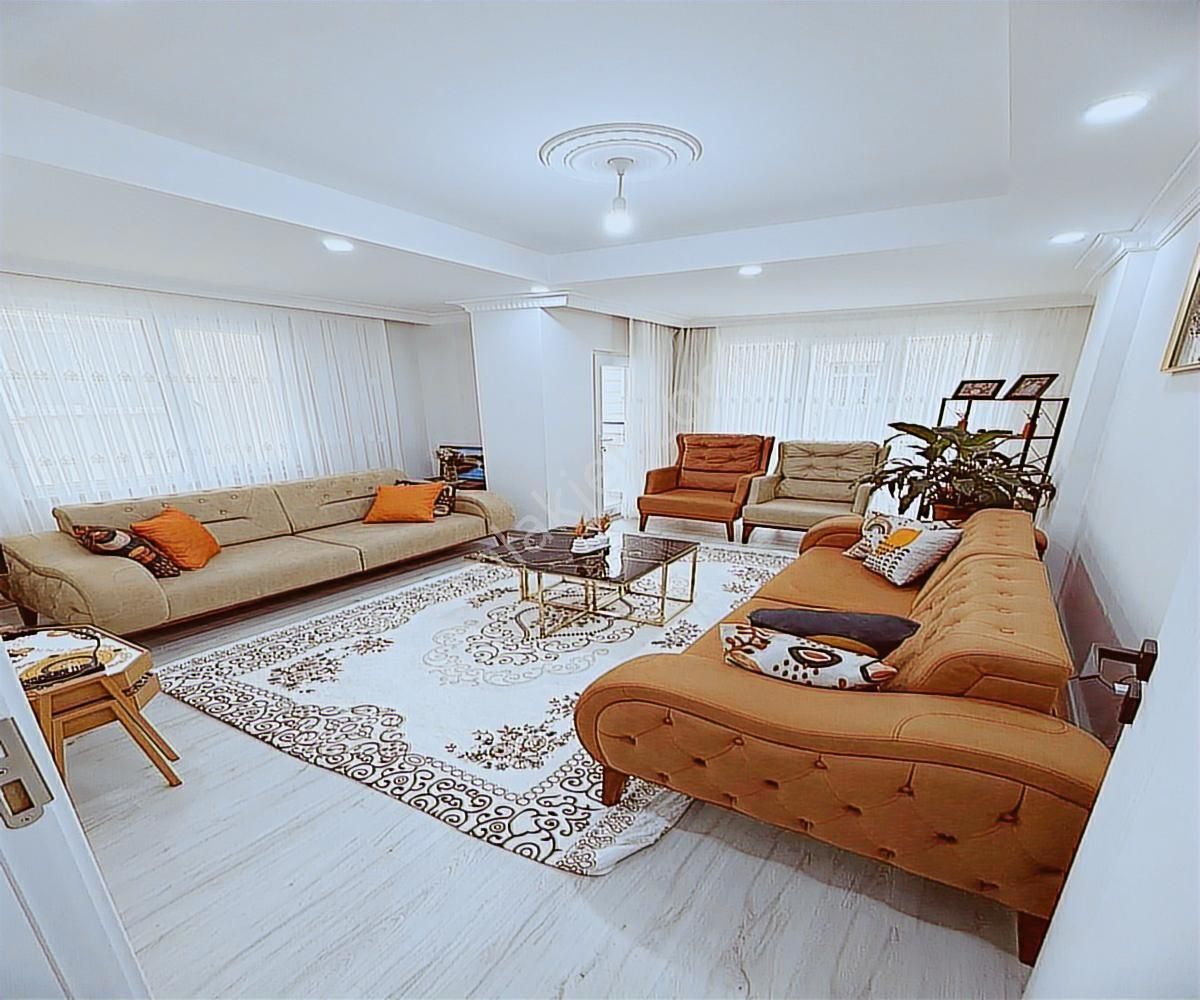 Esenyurt Ardıçlıda 6 Aylık Sıfır Özel Yapım 2+1 Çift Balkonl