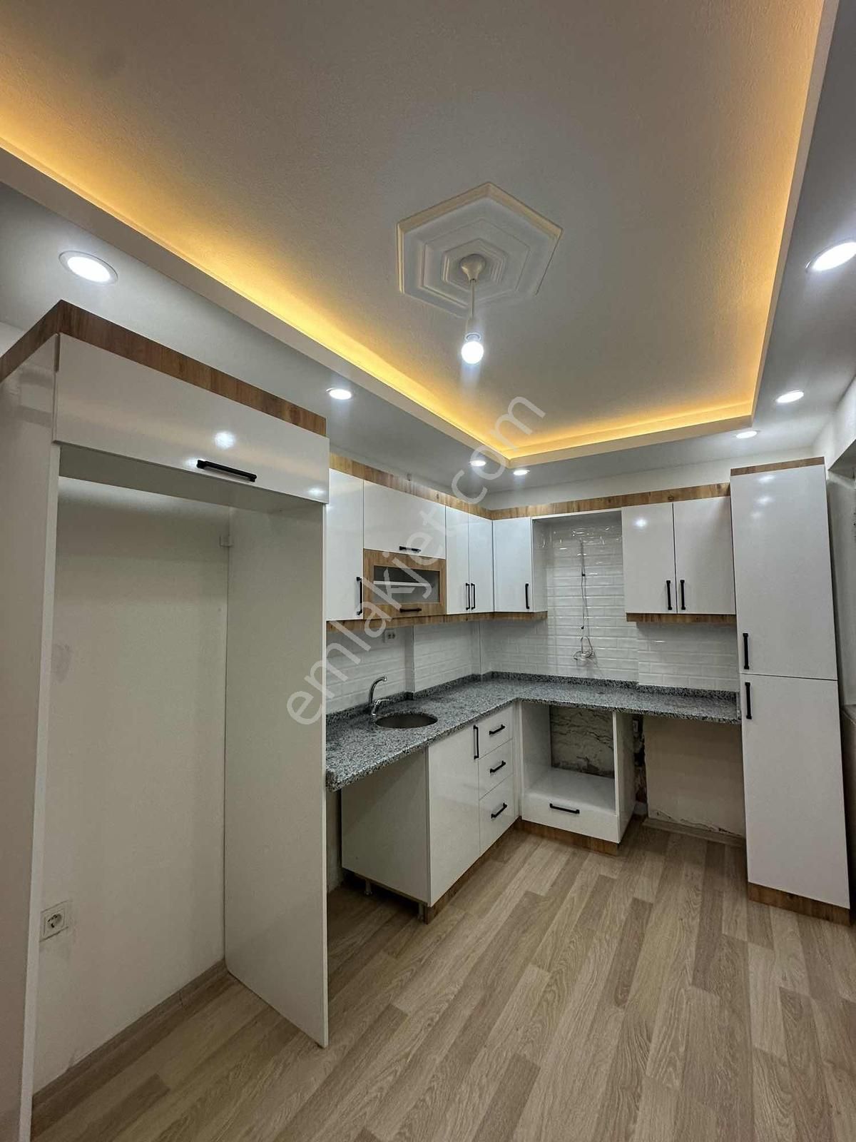 Asansörlü 2+1 Bulvarda Bu Fiyata Yok - Görsel 13