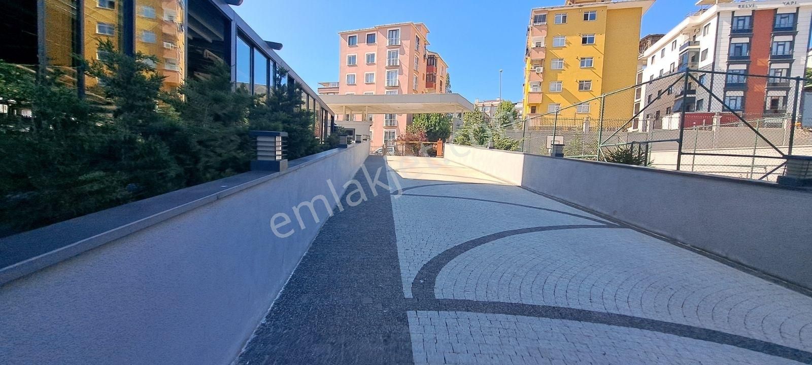 Kartal Yakacık Grand Tower Sitesinde 2+1 Daire - Görsel 4