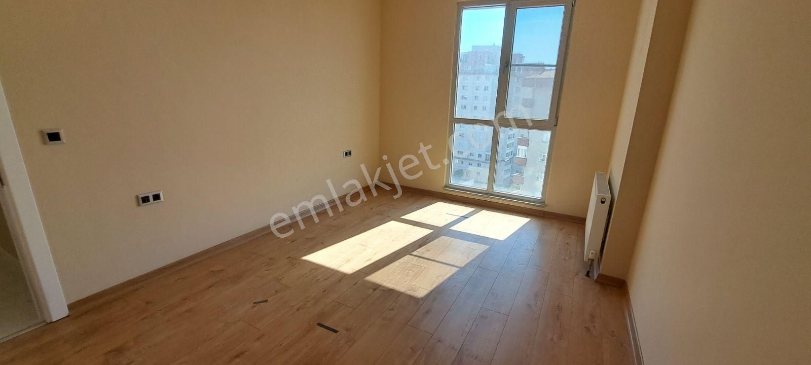 Kartal Yakacık Grand Tower Sitesinde 2+1 Daire - Görsel 14