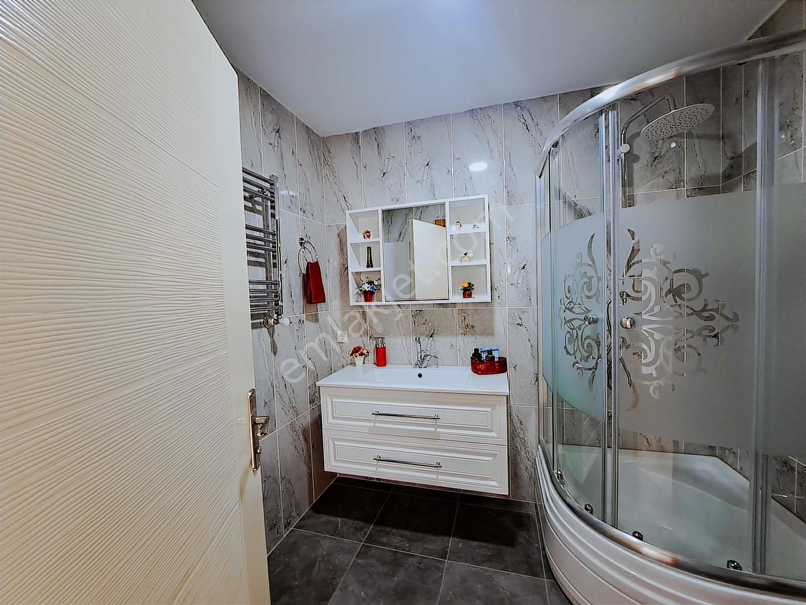 Modest Den Ortadağda Satılık 2+1 Oturuma Hazır Boş Daire - Görsel 21