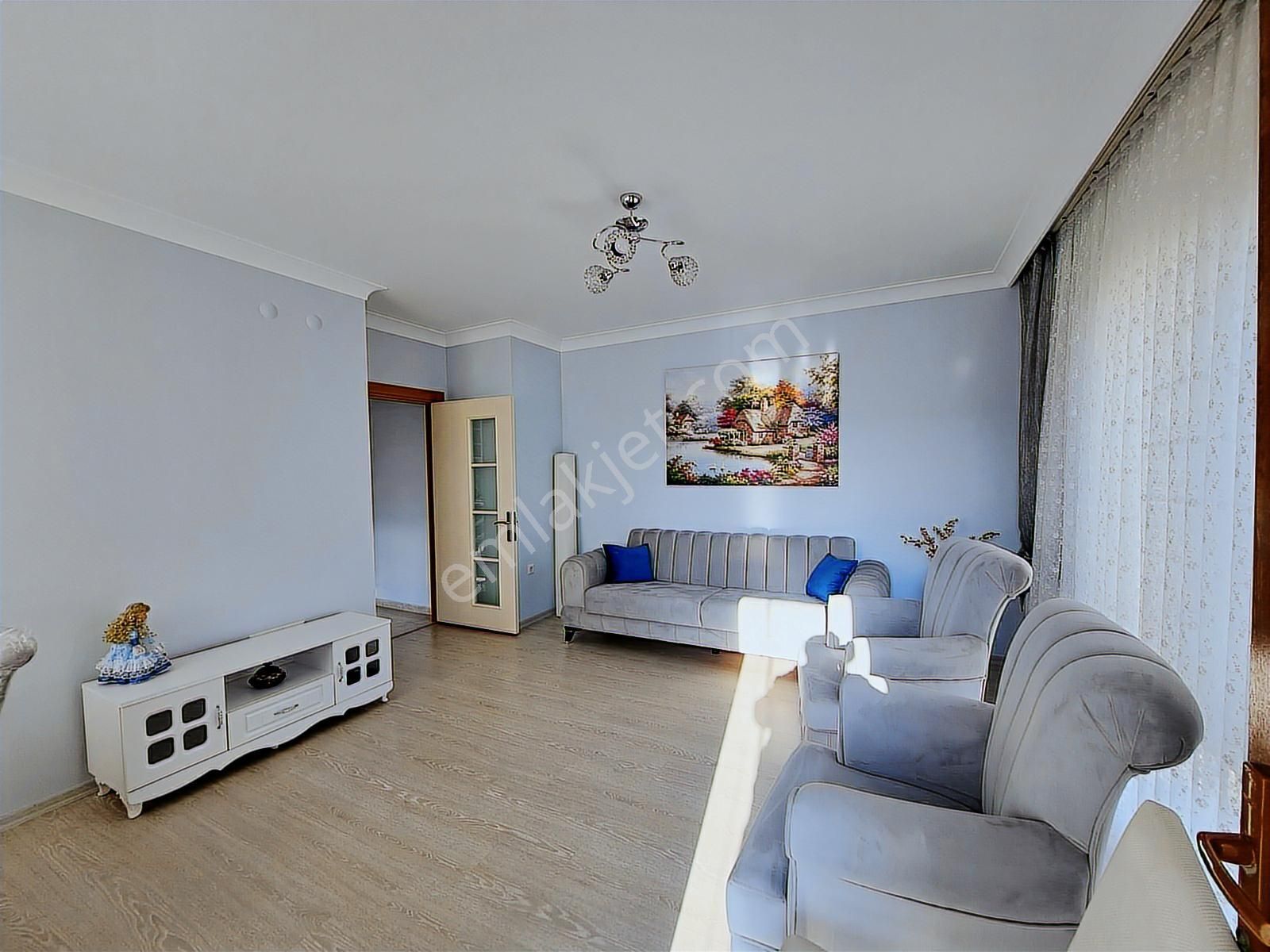 Modest Den Ortadağda Satılık 2+1 Oturuma Hazır Boş Daire - Görsel 13