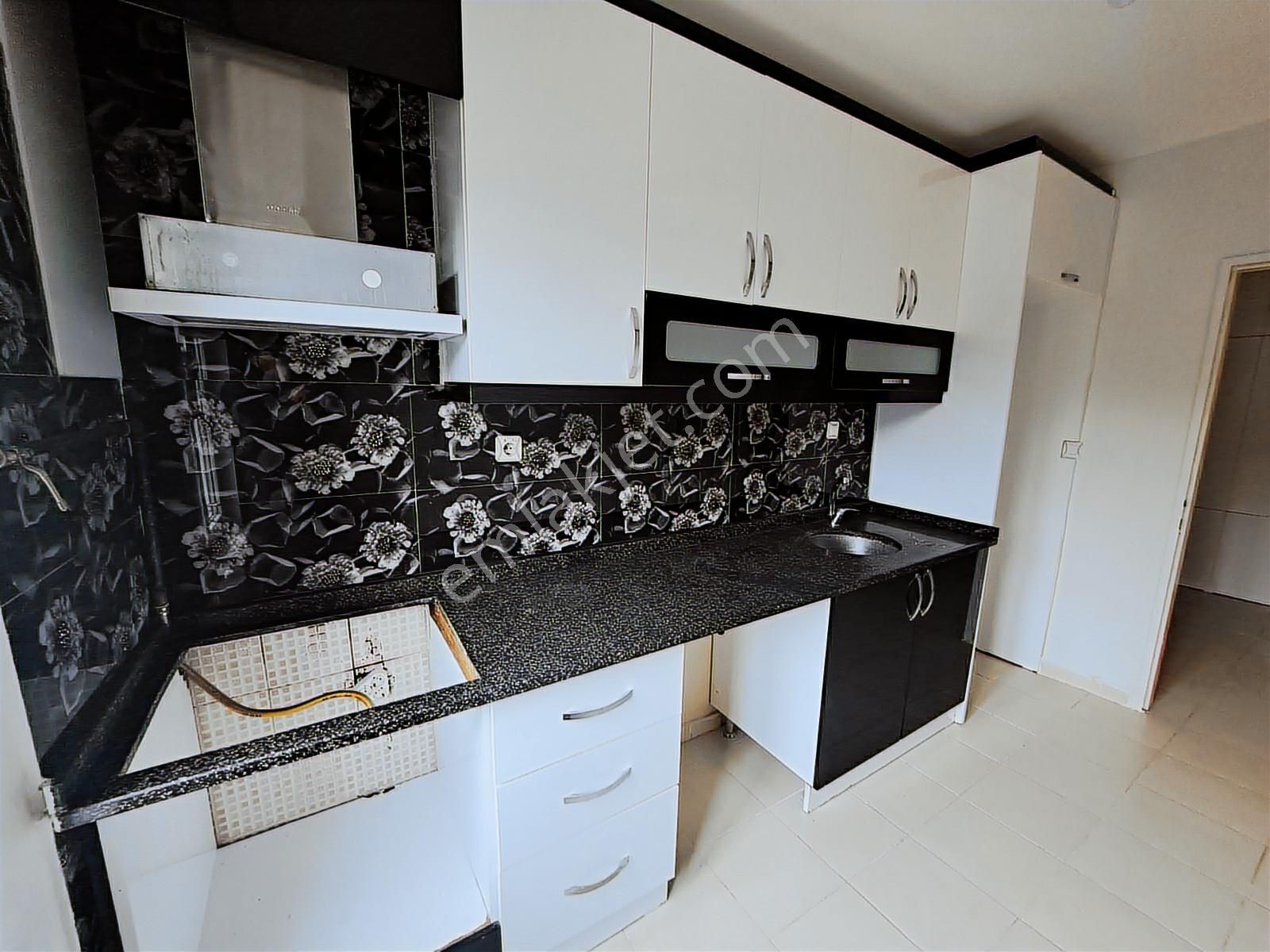 Modest Den Pendik Velibaba Da Kiralık 2+1 Büyük Tip Daire