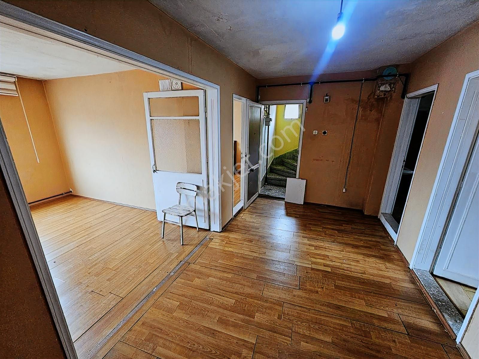Selamet Mahallesi'nde Kiralık 2+1 3.kat - Görsel 15