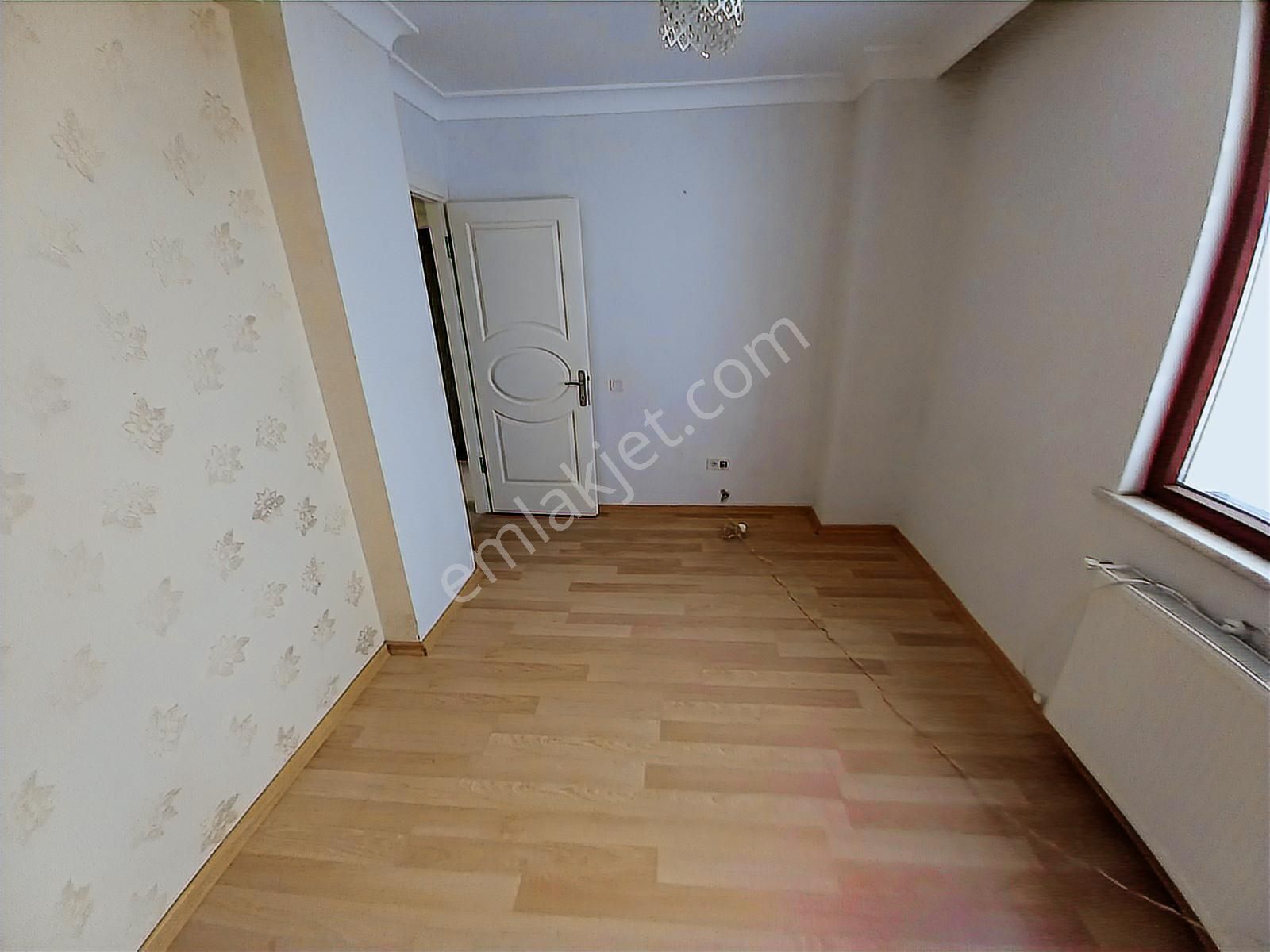 F-l Emlaktan Bulgurlu Cumhuriyette Bahçeli 2+1 Genç Bina - Görsel 29