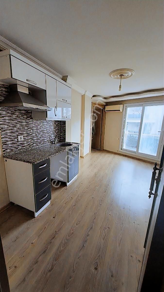 Buca Kuruçeşme Üniv 2. Kapı Karşısı Ara Kat Balkonlu 1+1 Kiralık - Görsel 7