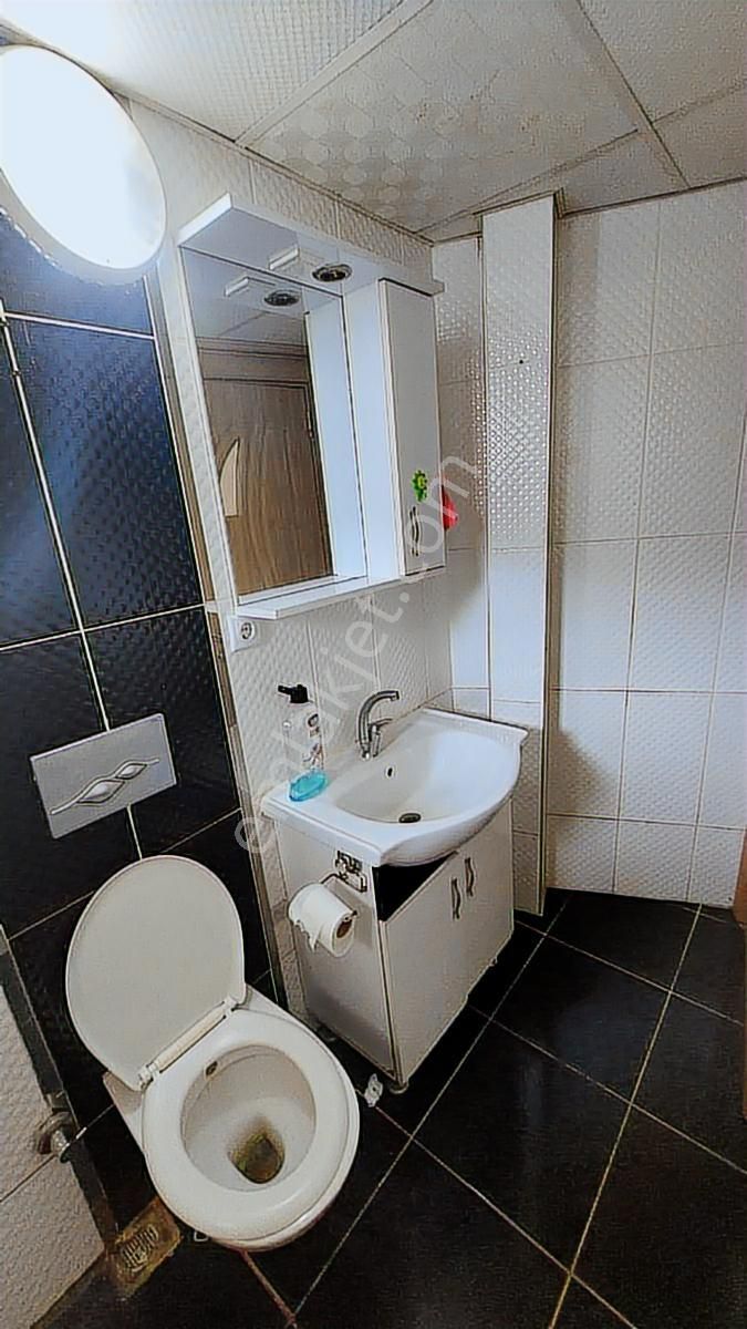 Buca Kuruçeşme Üniv 2. Kapı Karşısı Ara Kat Balkonlu 1+1 Kiralık - Görsel 3