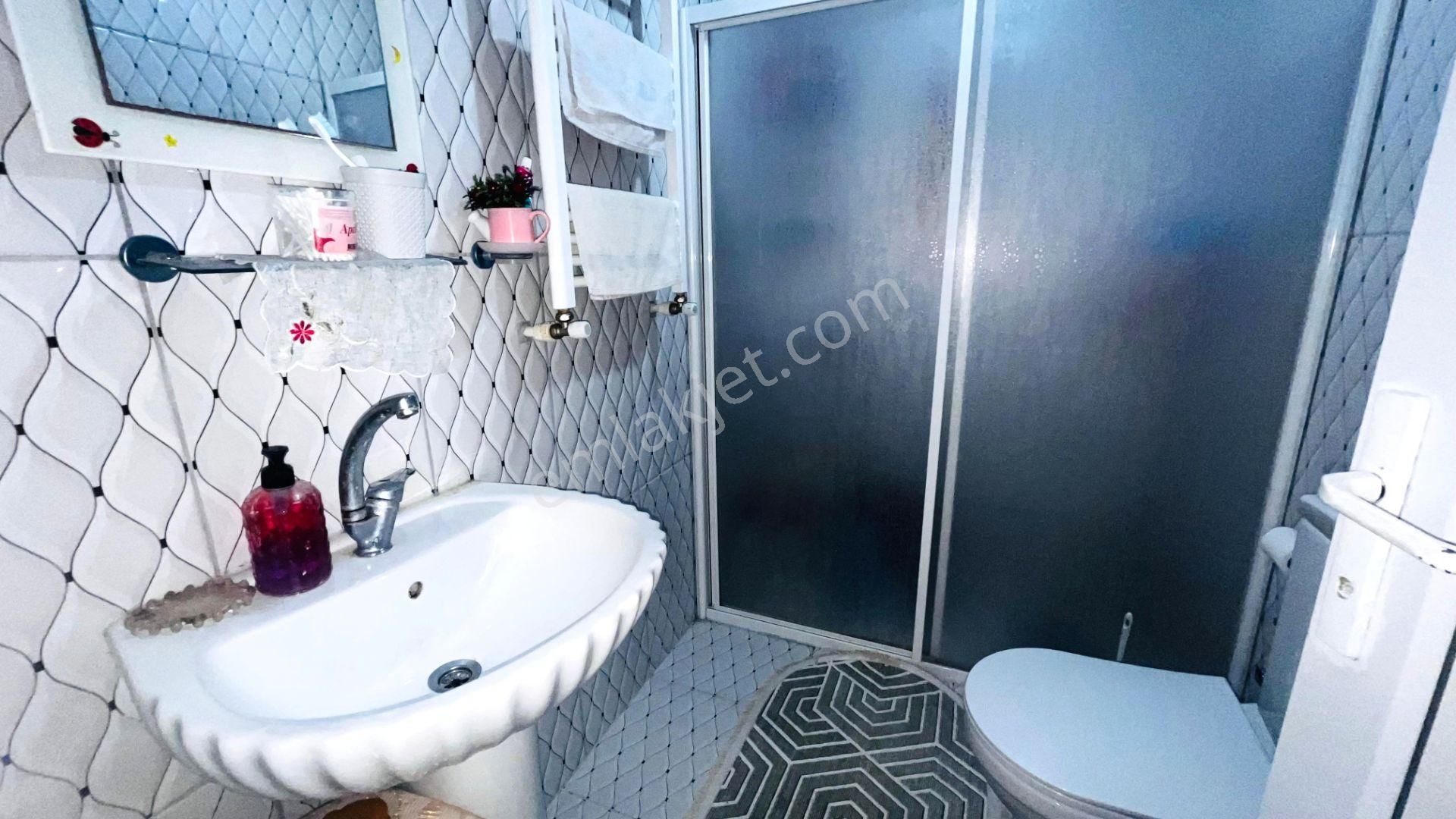 Hürriyet Bağlarbaşında Kat Mülkiyetli Masrafsız Daire - Görsel 16