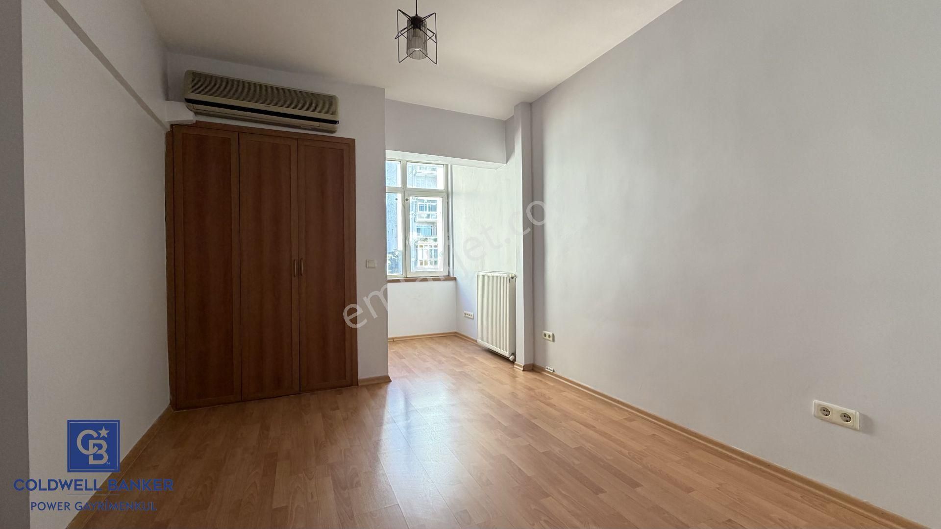 Levazım Da Şehir Manzaralı Klima Ve Şömineli 4+1 Kiralık Daire - Görsel 12