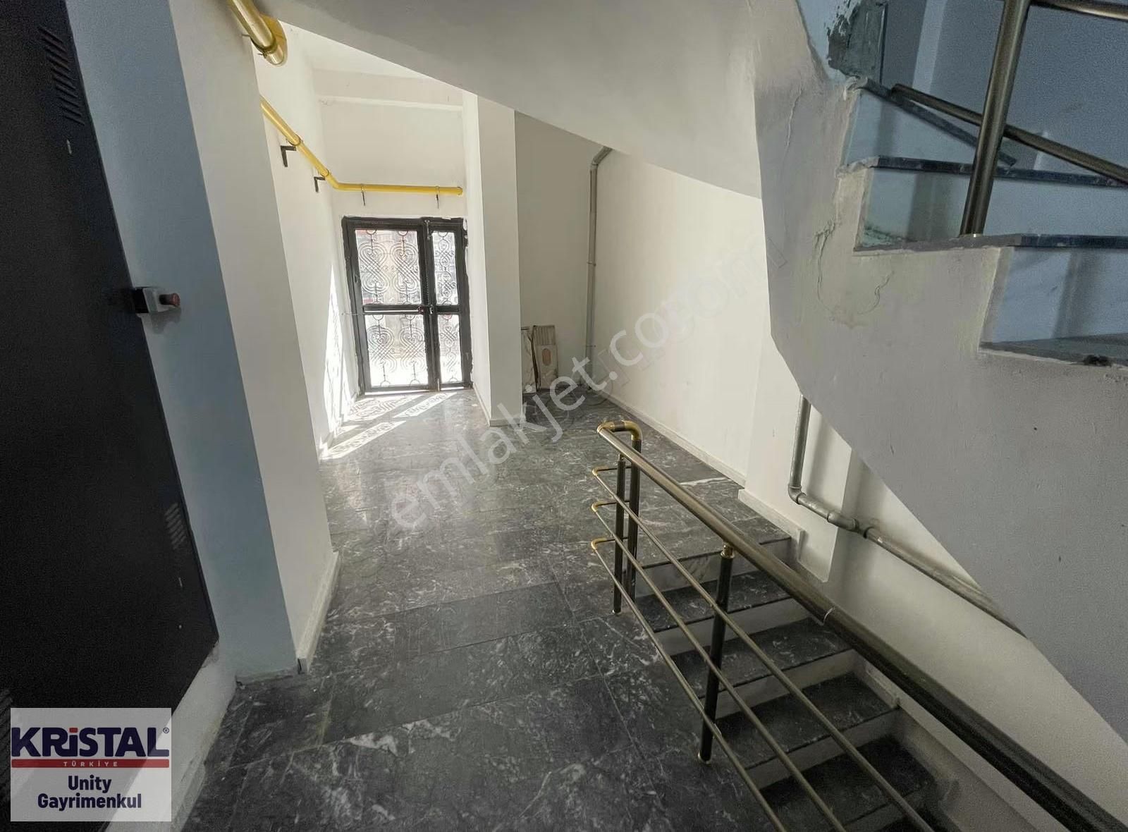 Ziya Paşa Caddesi Üzeri Yeni Binada Kiralık Ara Kat 3+1 - Görsel 2