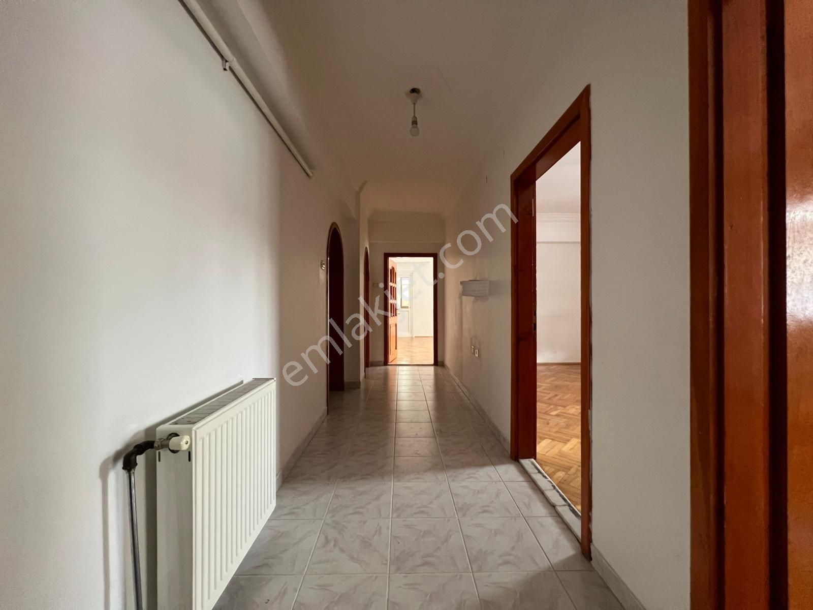 Engin Emlak'tan Merkezi Konum'da Geniş Masrafsız 3+1 Kiralık - Görsel 25