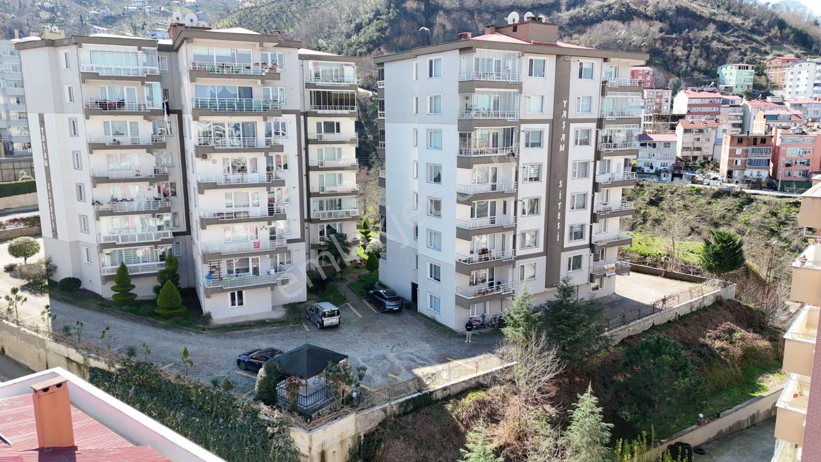 Teyyaredüzü Deniz Manzaralı Yaşam Sitesi’nde Satılık 3+1 Daire