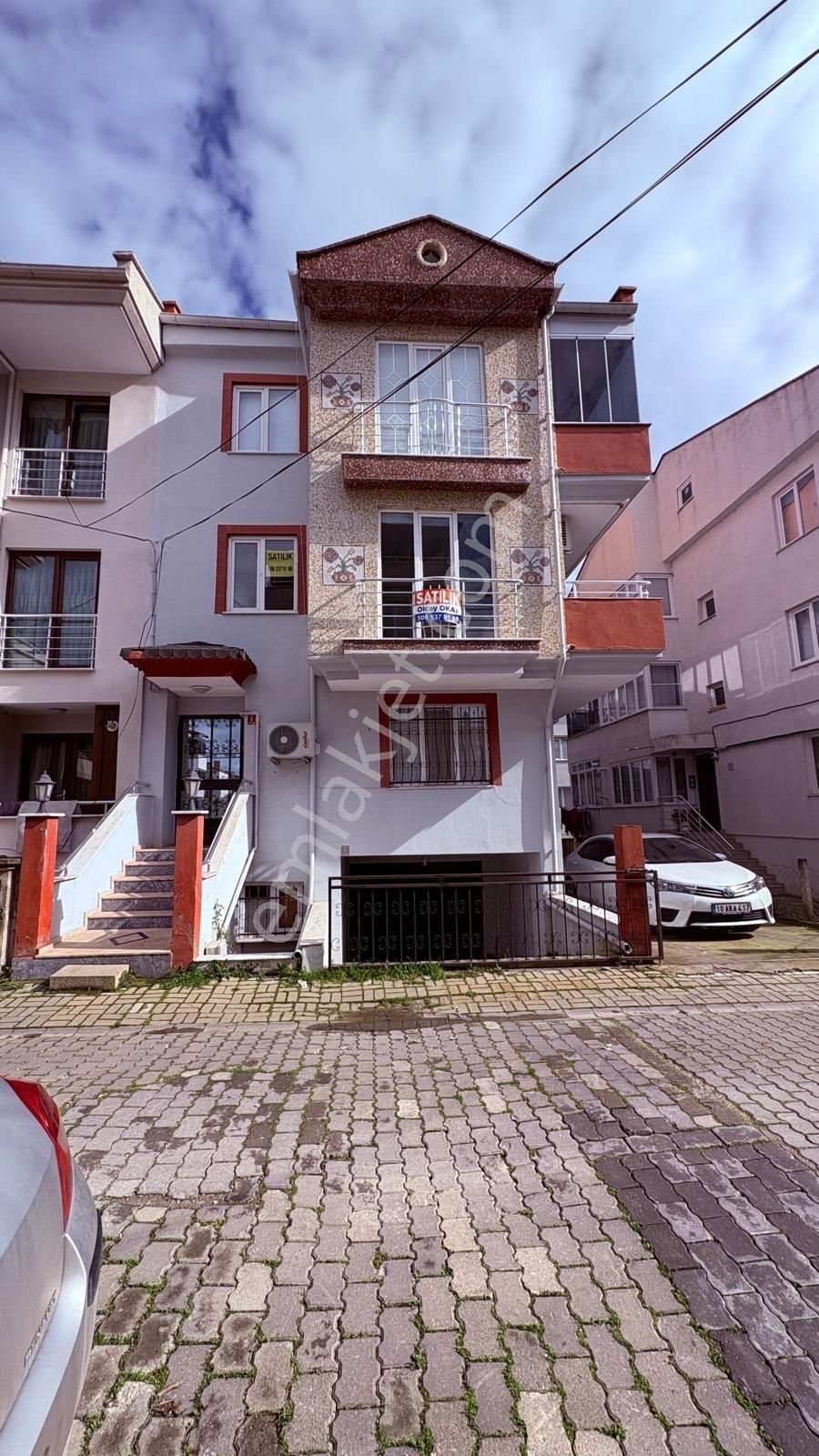 Paşaalanında Harika Lokasyonda Arakat 3+1 Fırsat Daire - Görsel 25