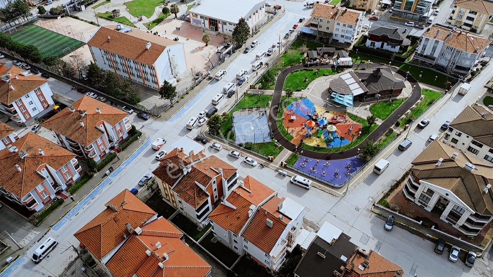 Paşaalanında Harika Lokasyonda Arakat 3+1 Fırsat Daire - Görsel 10