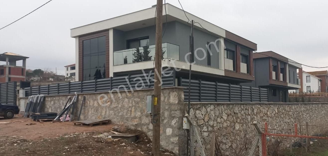 Kalaycılar Mahallesinde, Modern Tasarımlı 6+2 Bahçeli Villa - Görsel 9