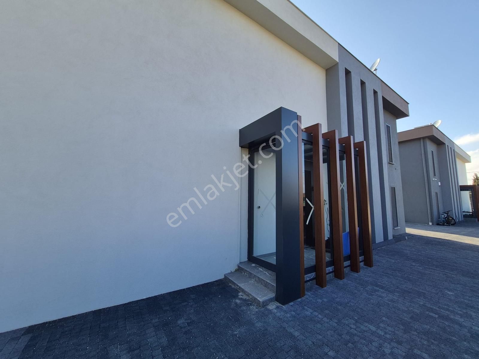 Kalaycılar Mahallesinde, Modern Tasarımlı 6+2 Bahçeli Villa - Görsel 11