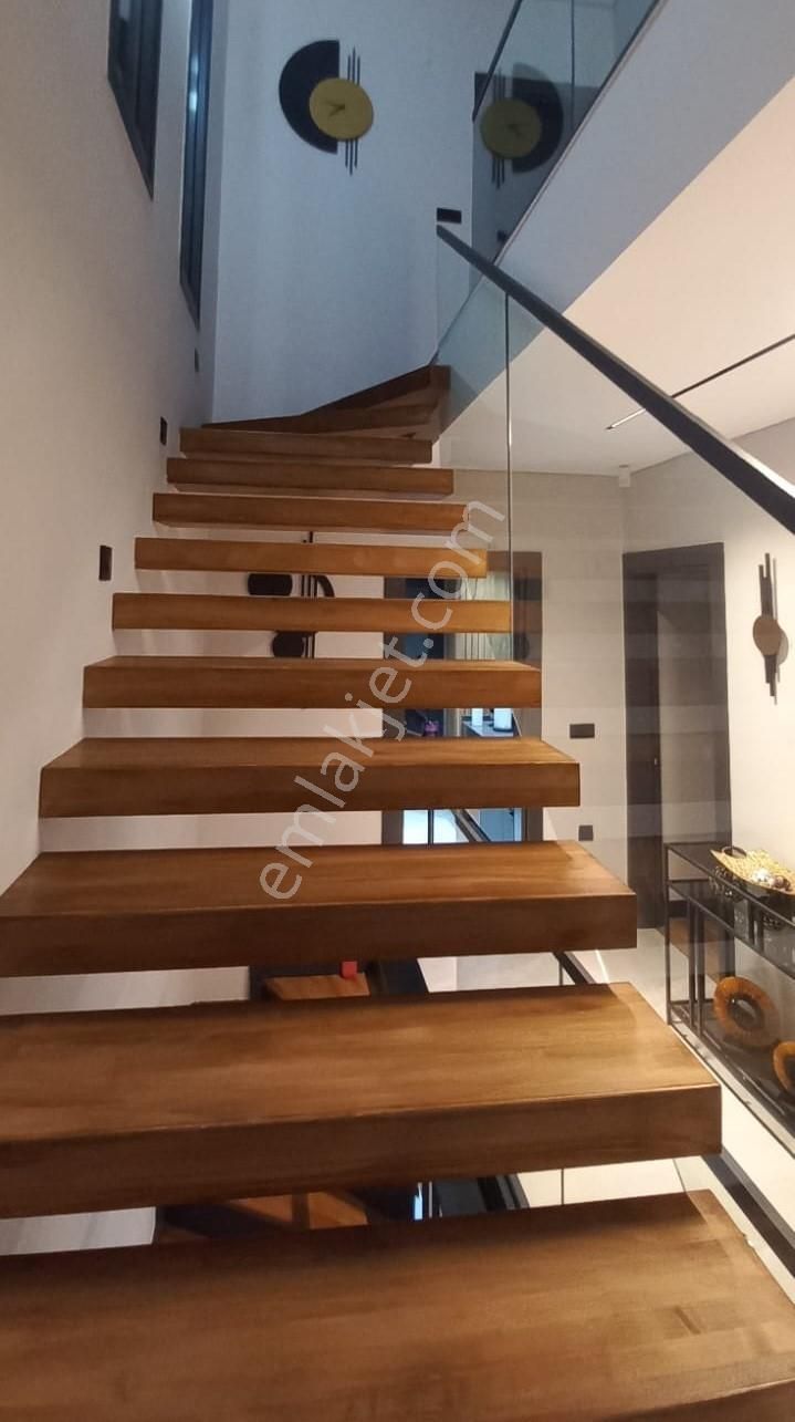 Kalaycılar Mahallesinde, Modern Tasarımlı 6+2 Bahçeli Villa - Görsel 22