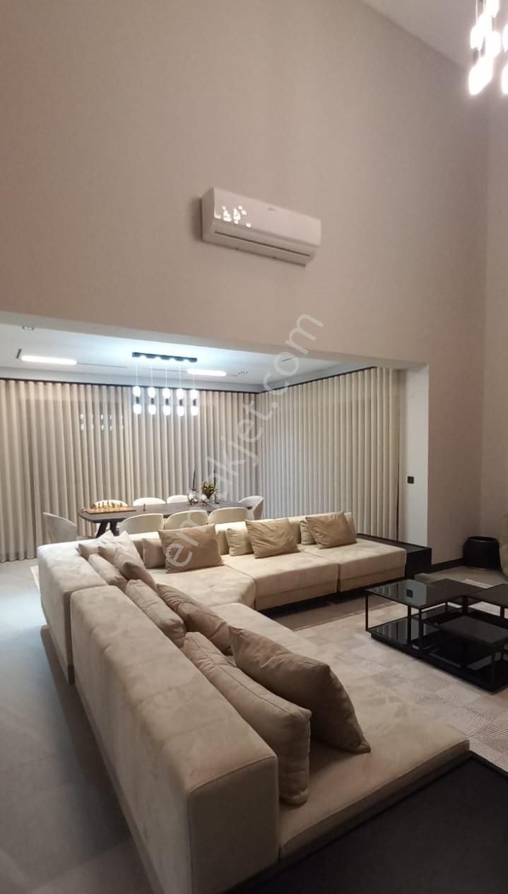 Kalaycılar Mahallesinde, Modern Tasarımlı 6+2 Bahçeli Villa - Görsel 25