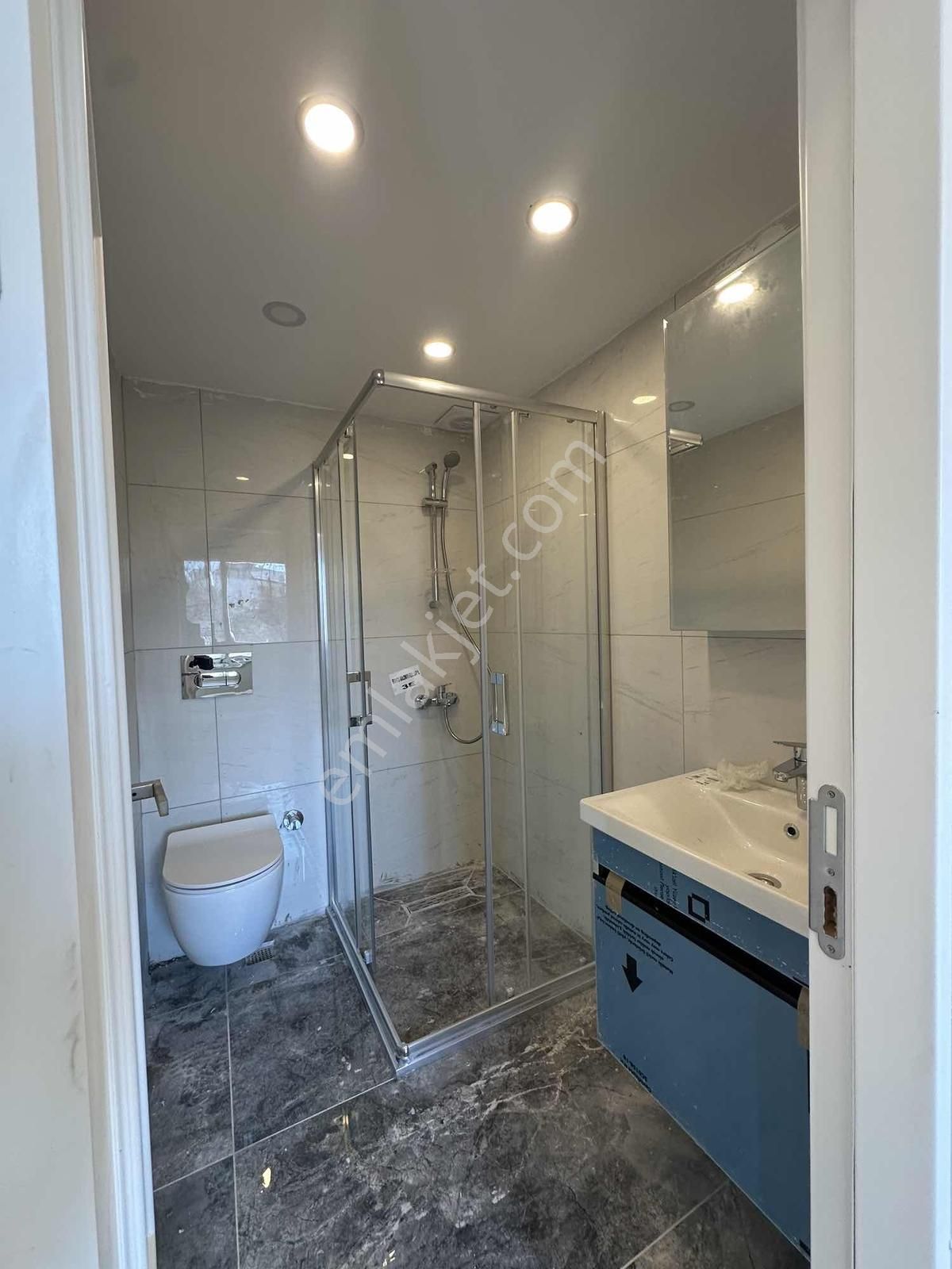 2+1 Sıfır Lüks Akıllı Ev Arakat Çift Banyo İyi Konum - Görsel 17