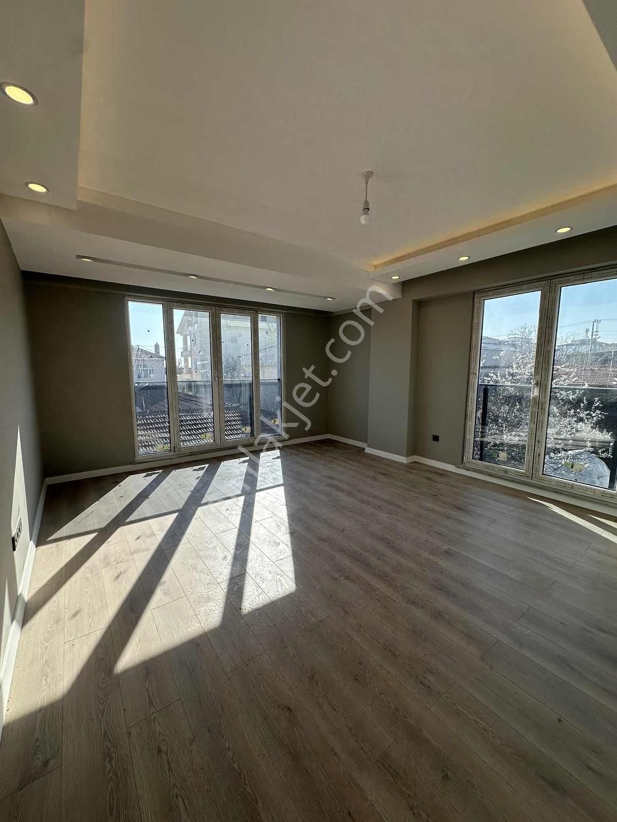 2+1 Sıfır Lüks Akıllı Ev Arakat Çift Banyo İyi Konum - Görsel 2