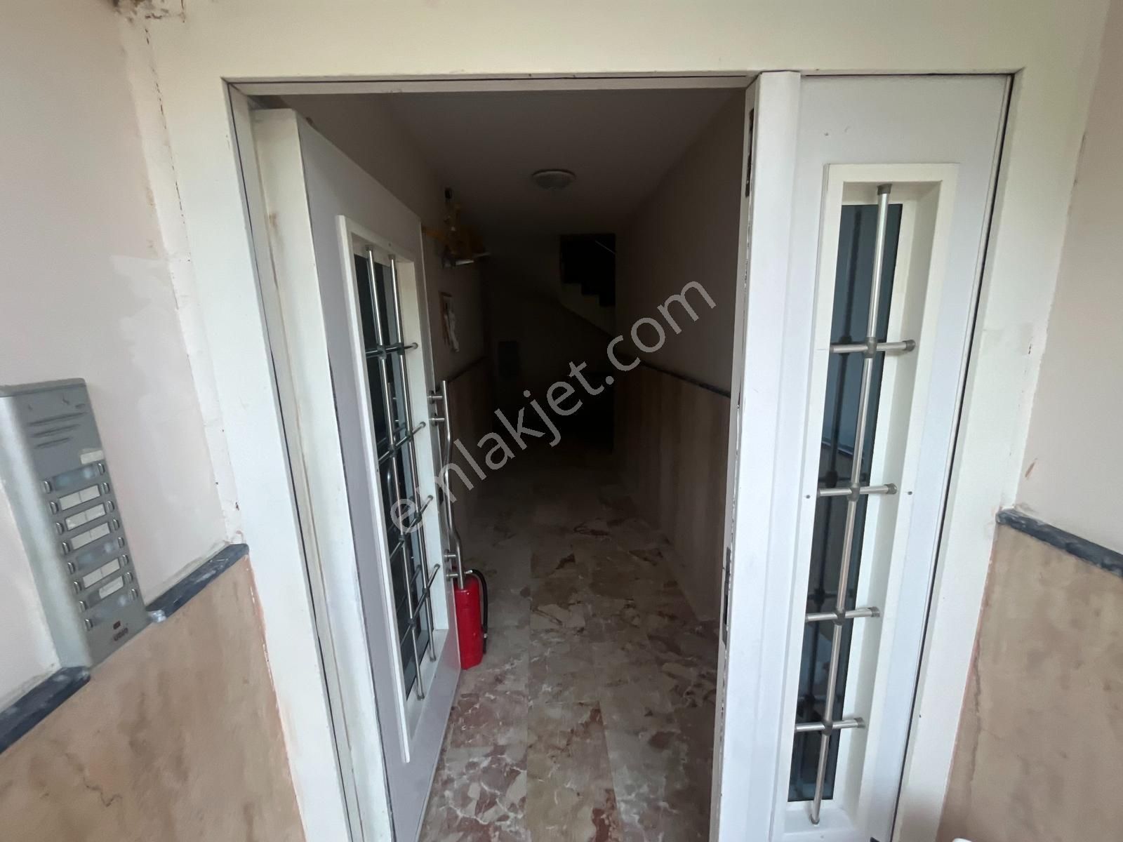 Söğütlü'de Satılık Önü Açık Güzel Daire - Görsel 8