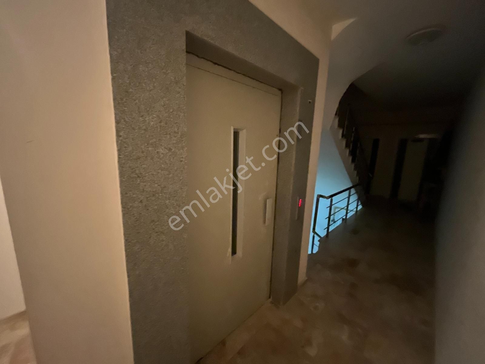 Söğütlü'de Satılık Önü Açık Güzel Daire - Görsel 16