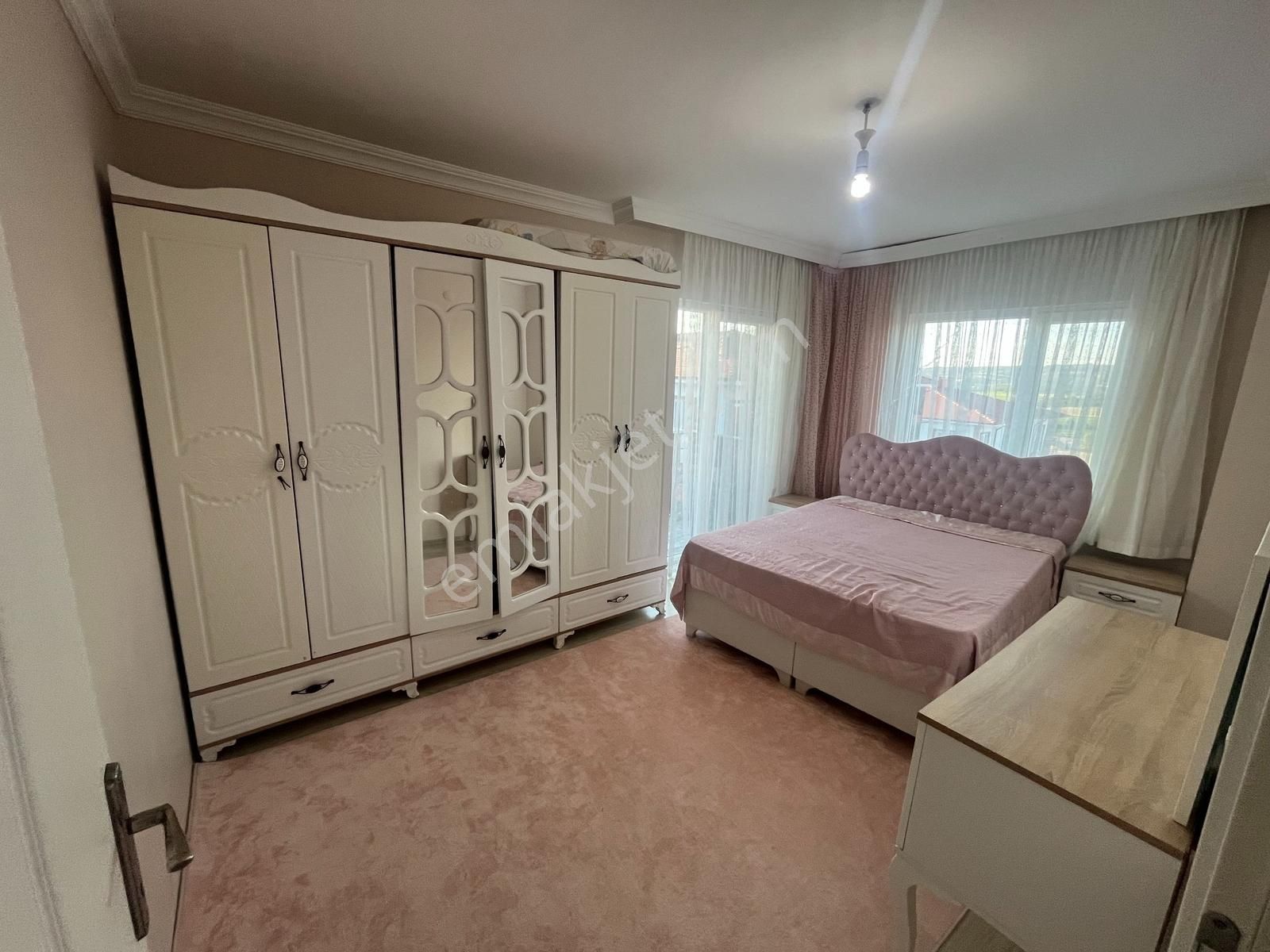 Söğütlü'de Satılık Önü Açık Güzel Daire - Görsel 25