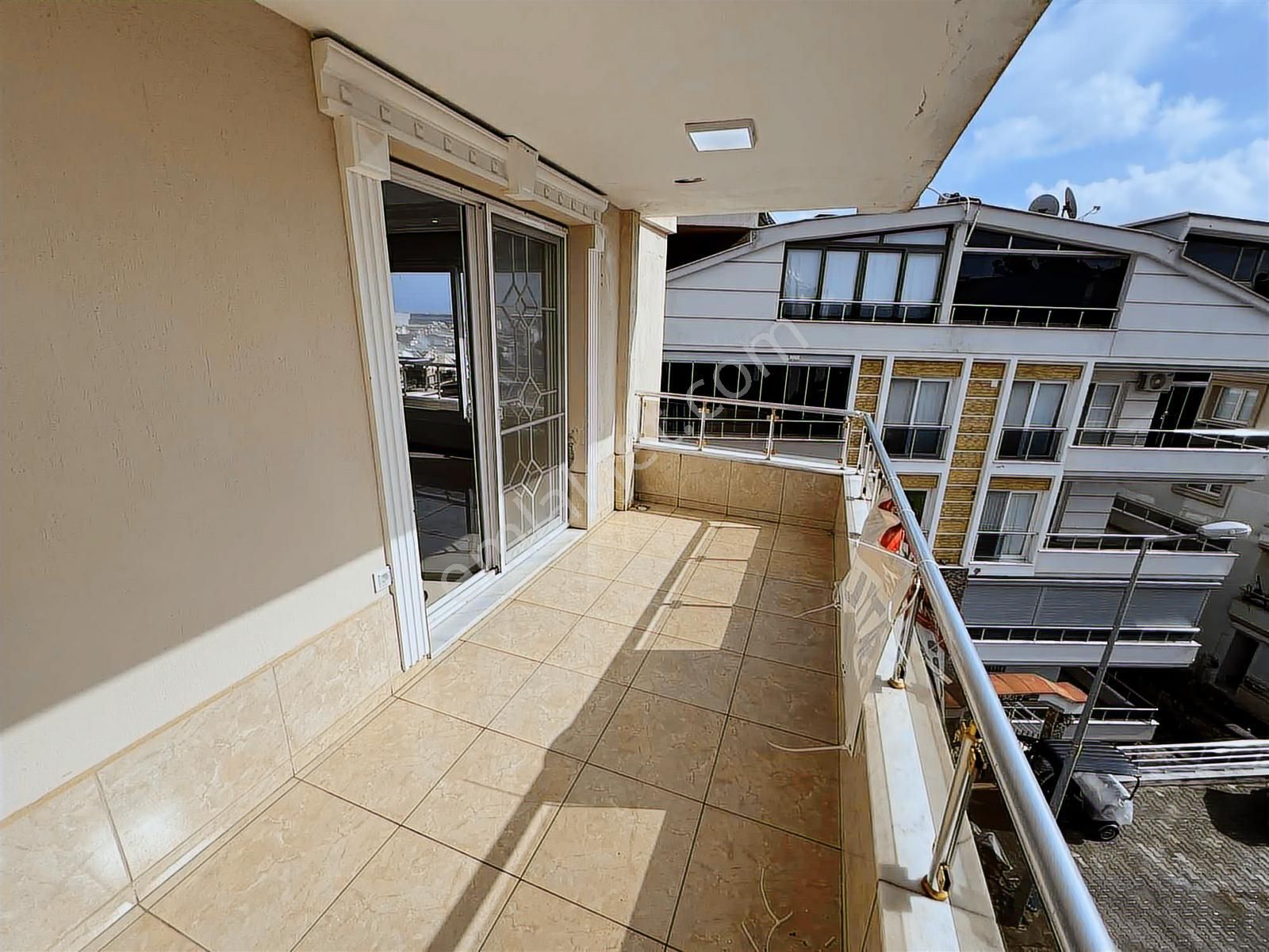 Didim Altınkuma Yakın Geniş 2+1 Ön Cephe Daire - Görsel 8