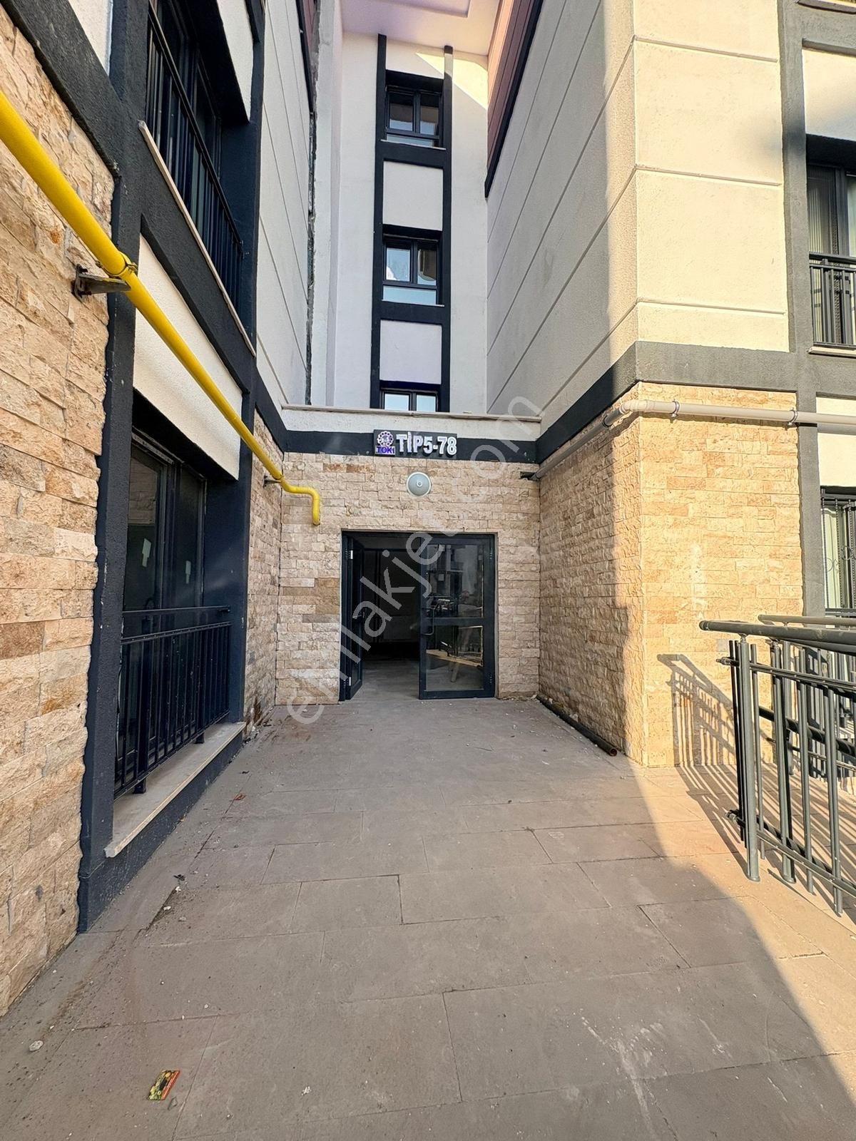 Manisa Akgedik Toki 3. Etap 3+1 Devirli Satılık Daire - Görsel 29