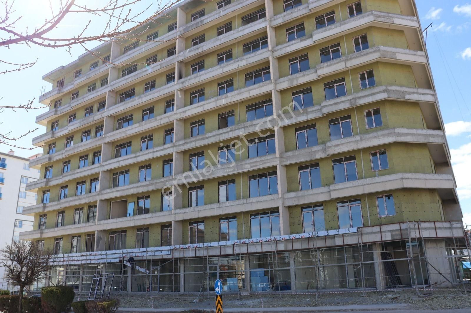 Kazanın En Güzel Projesinden Ankanova Satılık Ara Kat Daire