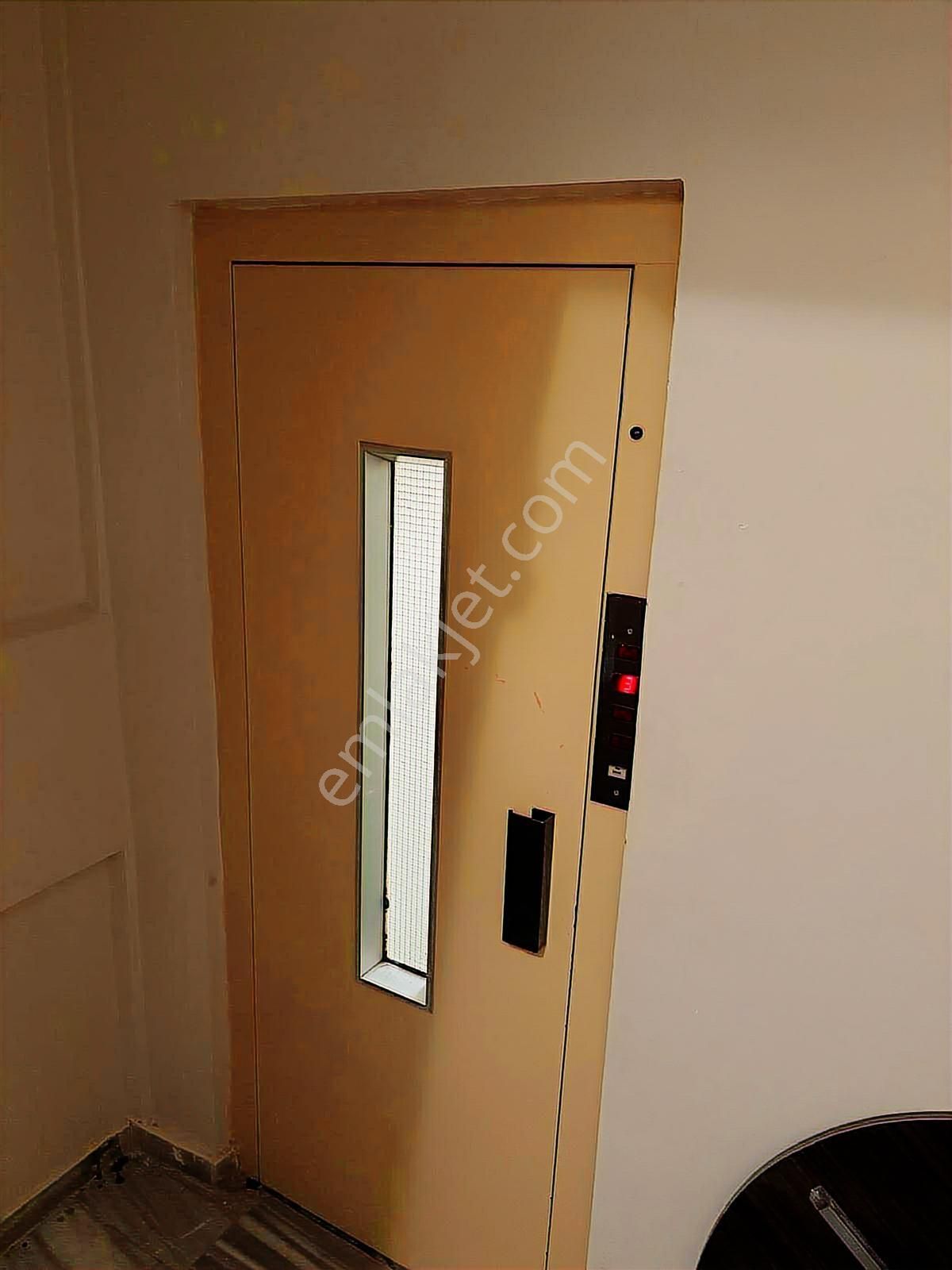 Torunlar Emlaktan Kocasinan Merkez Mh Kiralık 3+1 Balkonlu - Görsel 2