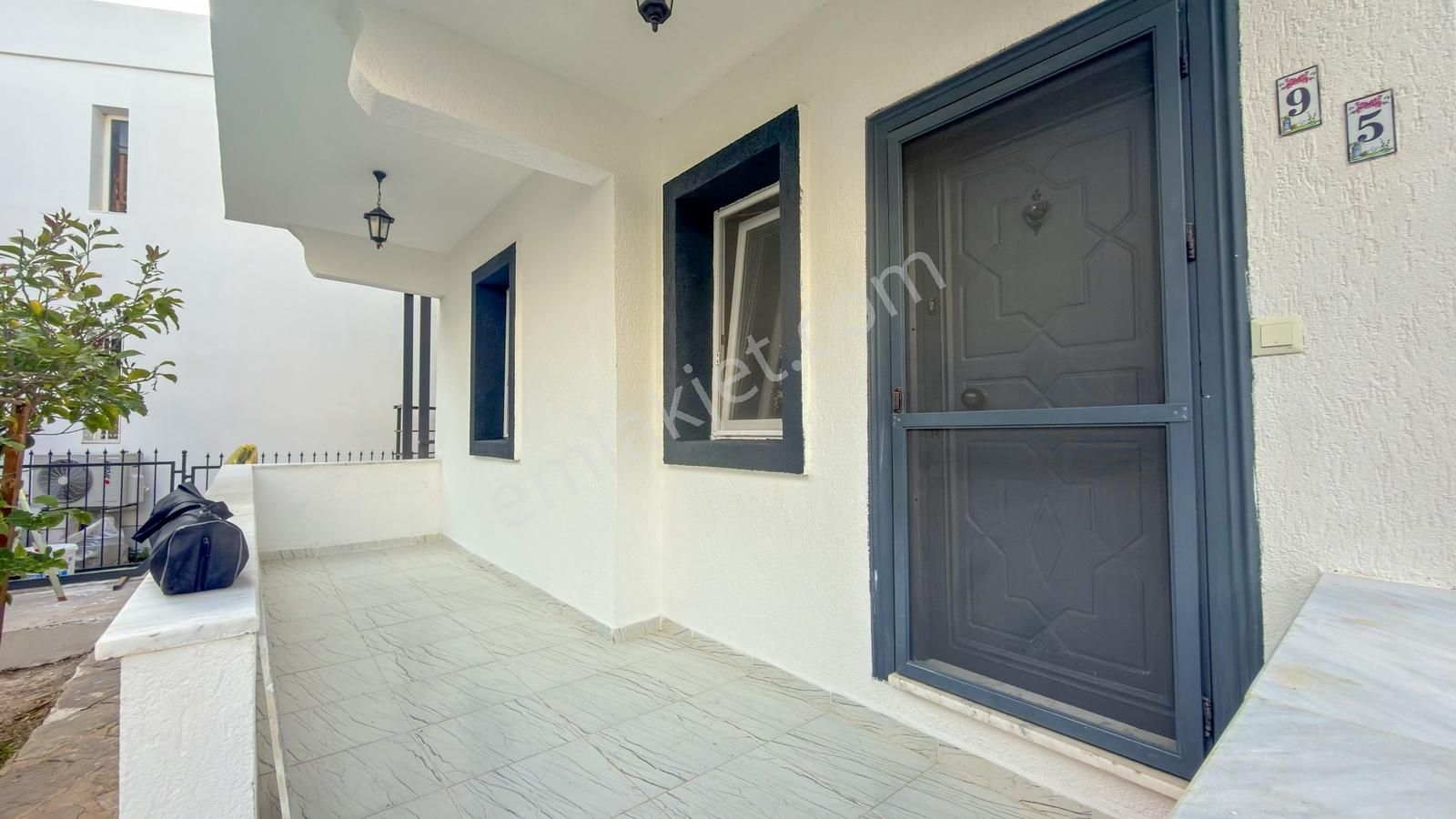 S-a-k-a-l-l-ı-dan Turgutreis Merkezde Kiralık 3+1 Bahçe Dubleksi - Görsel 7