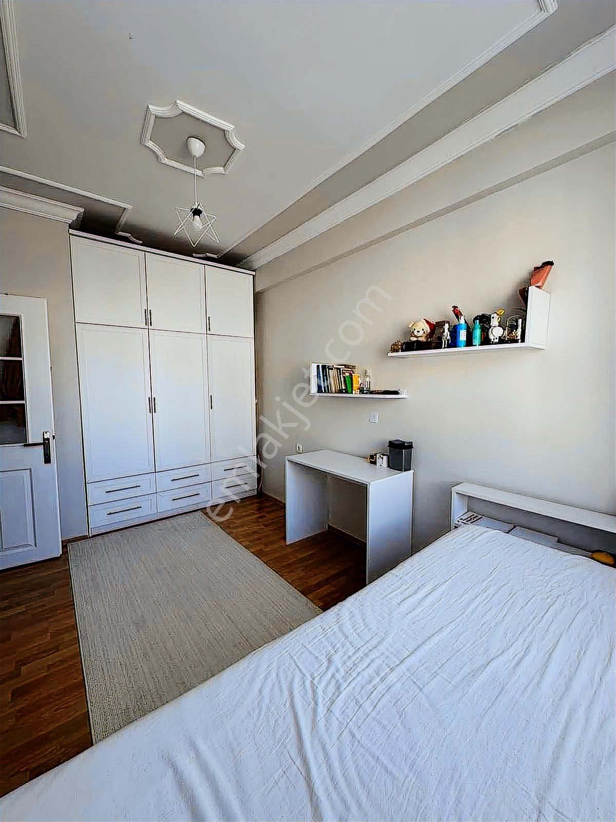 Hürriyet Caddesi Üzeri Merkezi Konum 3+1 Satılık Daire - Görsel 4