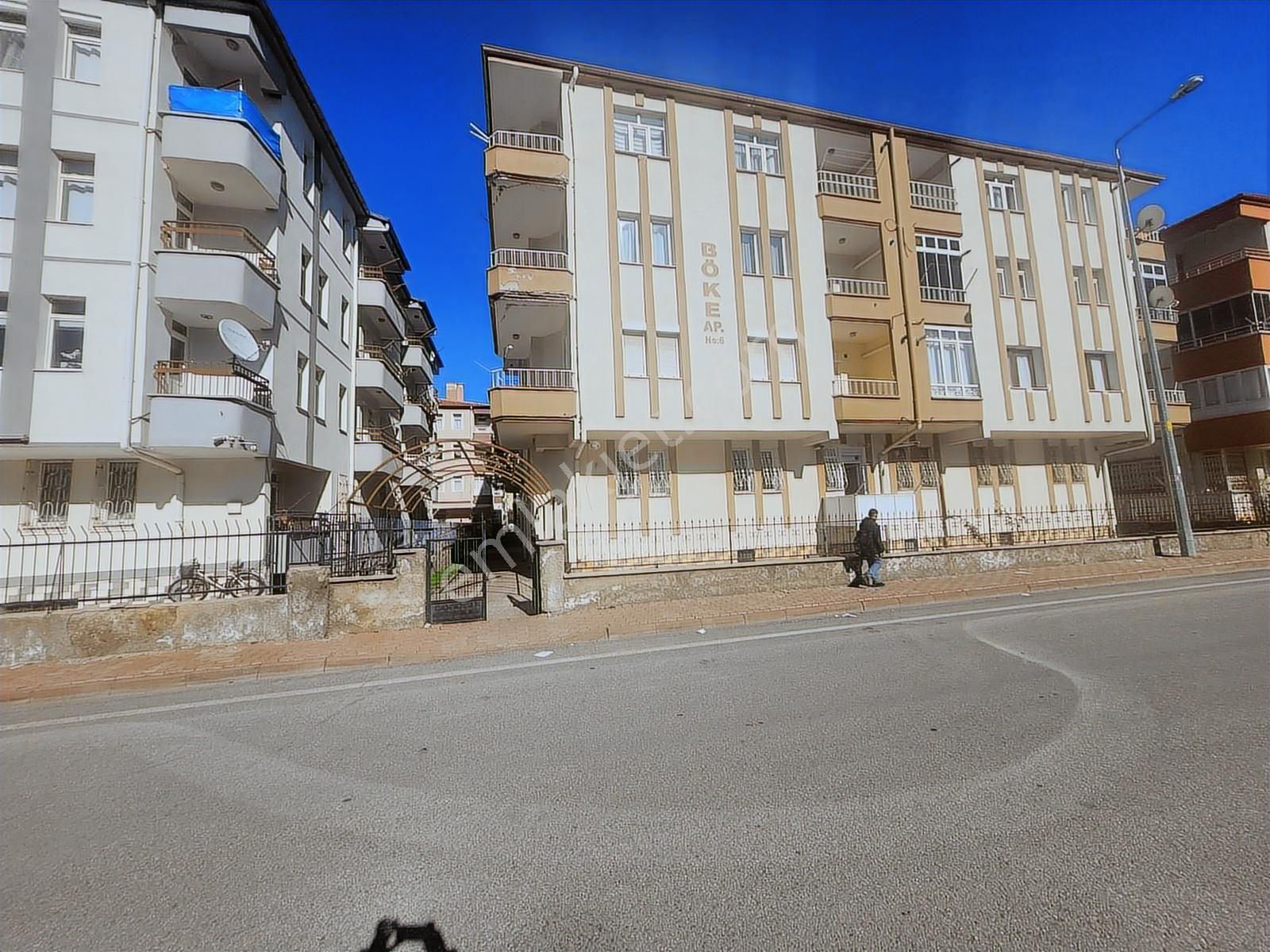 Barbaros Mahallesi'nde Kiralık 3+1 Full Eşyalı Daire