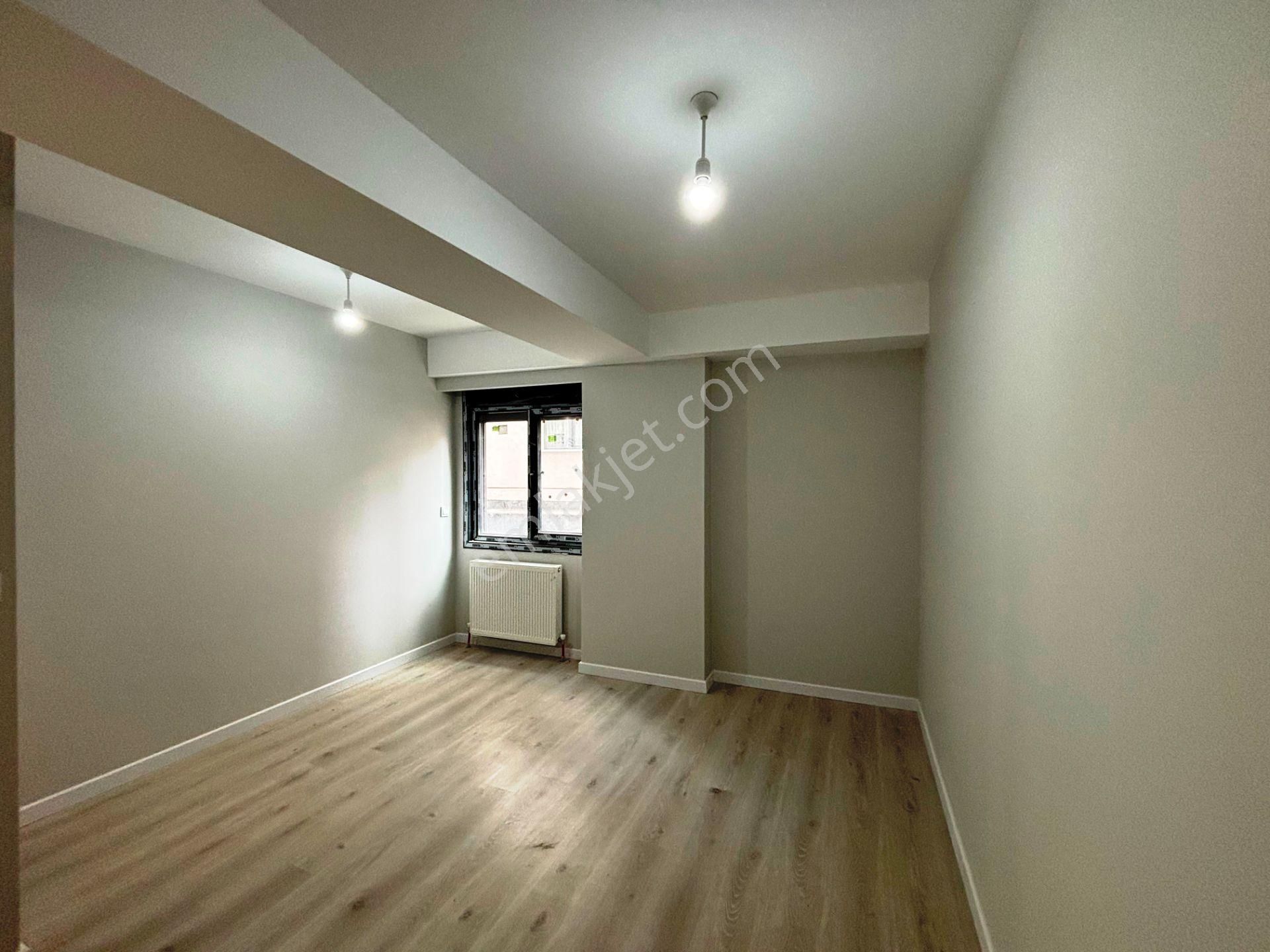 Pendik Sahilde 1.kat Sıfır Balkonlu Panjurlu 80m2 Satılık 2+1 - Görsel 9