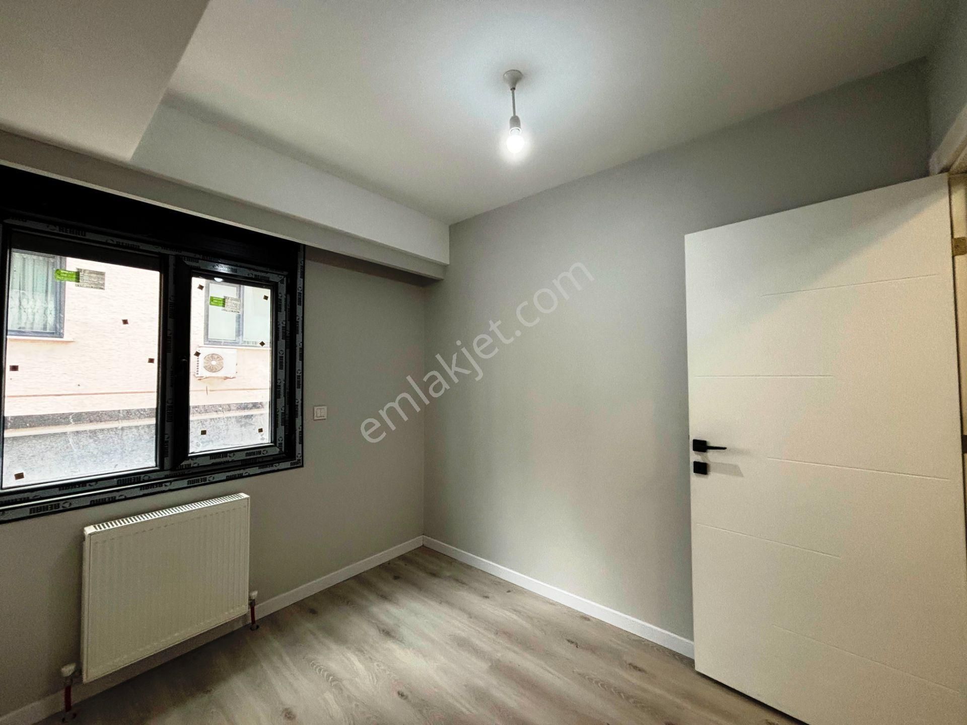 Pendik Sahilde 1.kat Sıfır Balkonlu Panjurlu 80m2 Satılık 2+1 - Görsel 18
