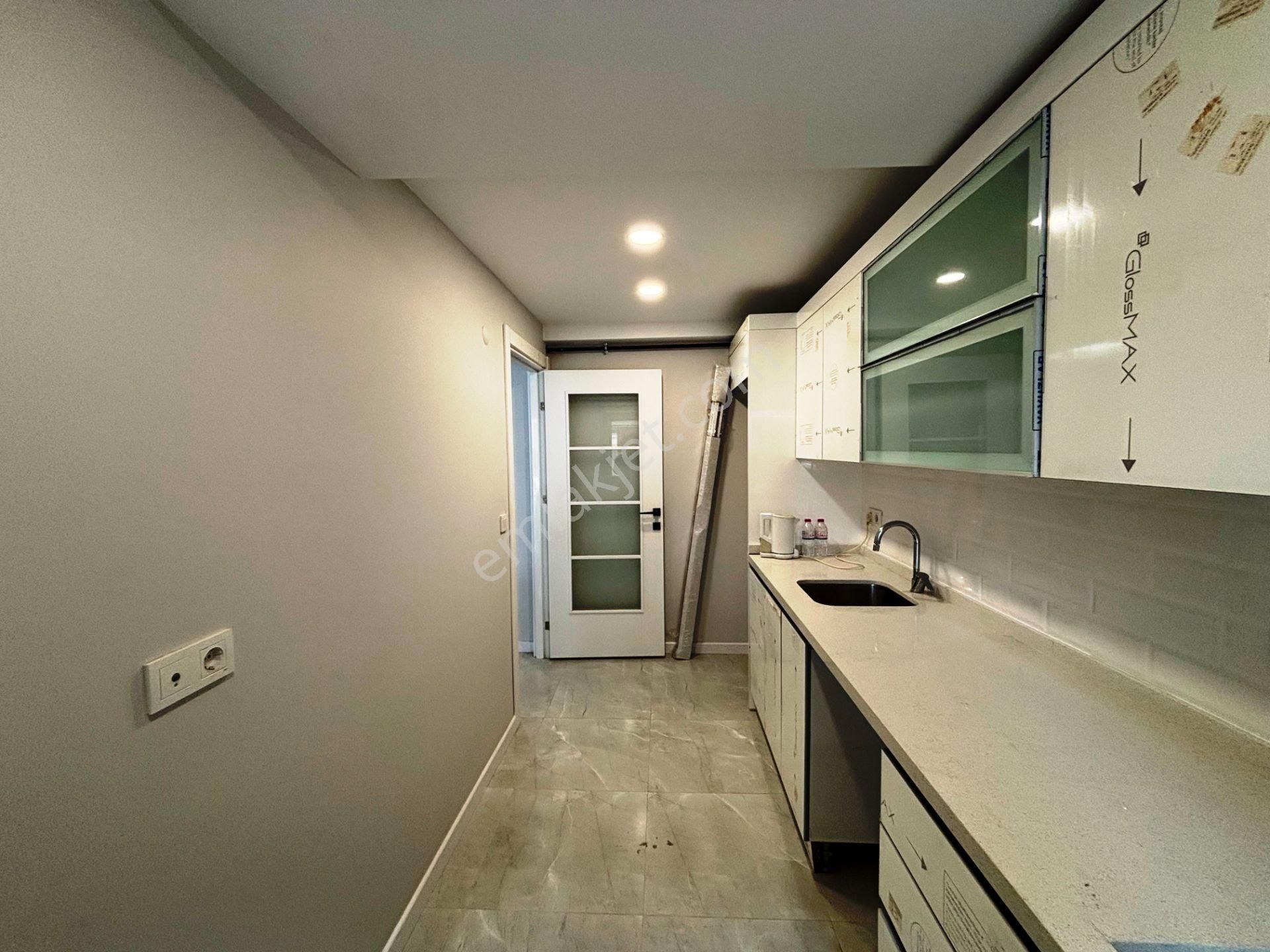 Pendik Sahilde 1.kat Sıfır Balkonlu Panjurlu 80m2 Satılık 2+1 - Görsel 25