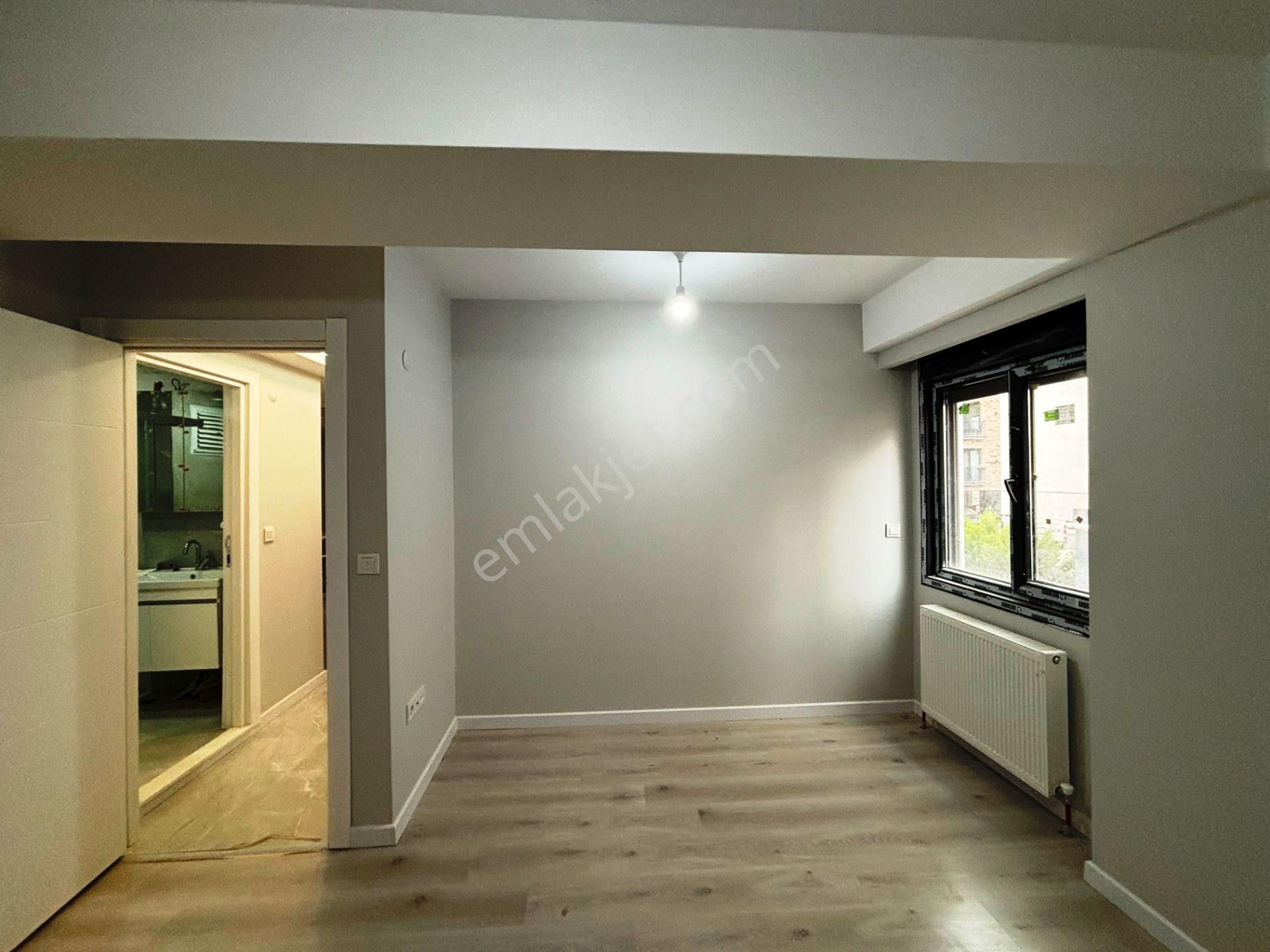 Pendik Sahilde 1.kat Sıfır Balkonlu Panjurlu 80m2 Satılık 2+1 - Görsel 14